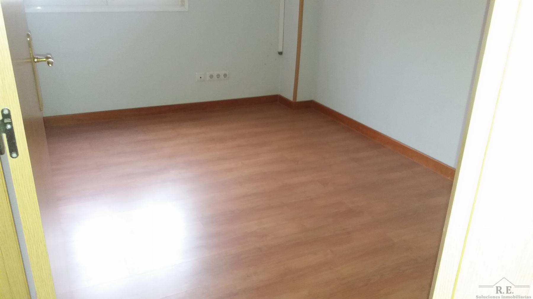 For rent of office in Madrid
