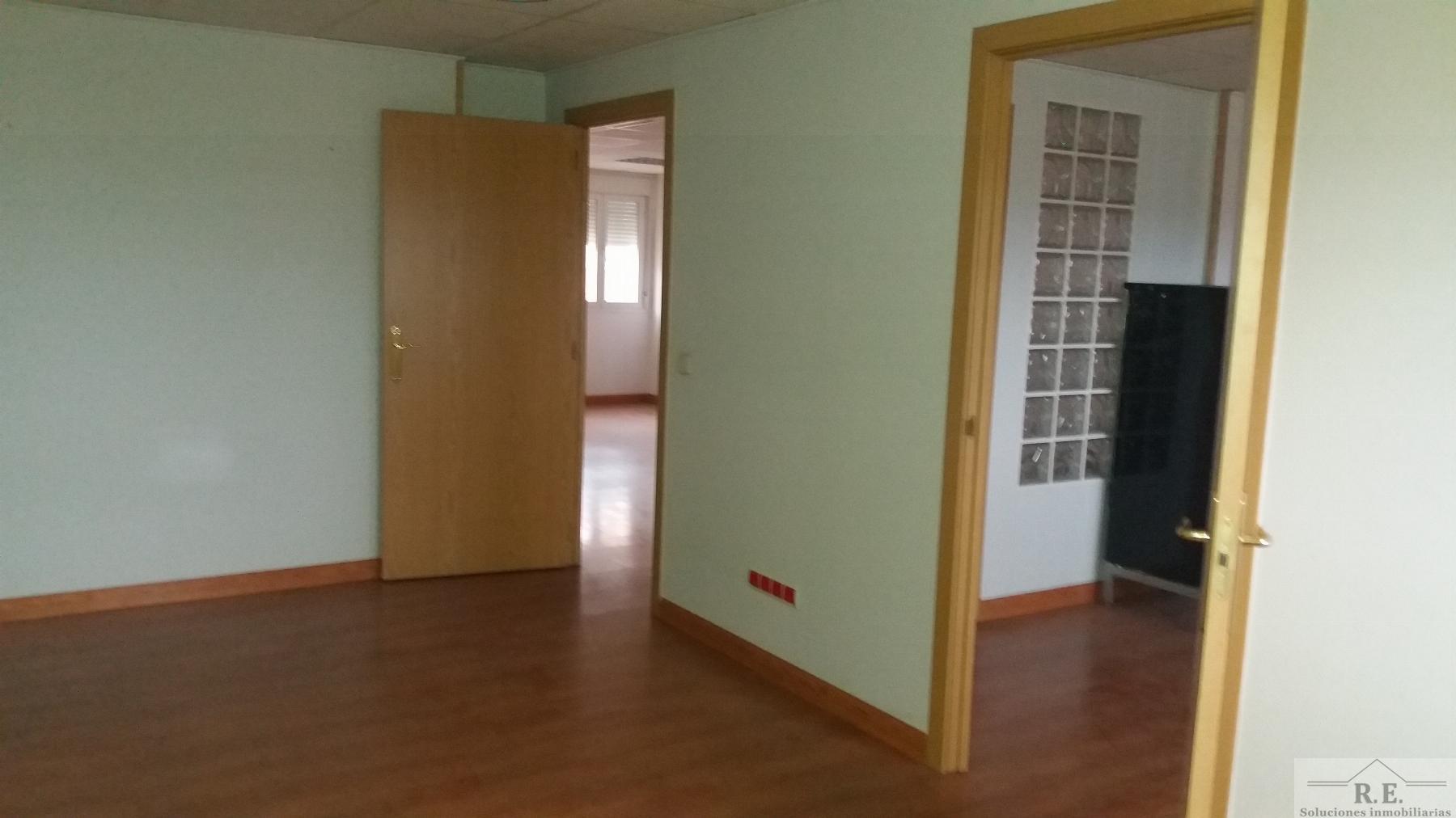 For rent of office in Madrid