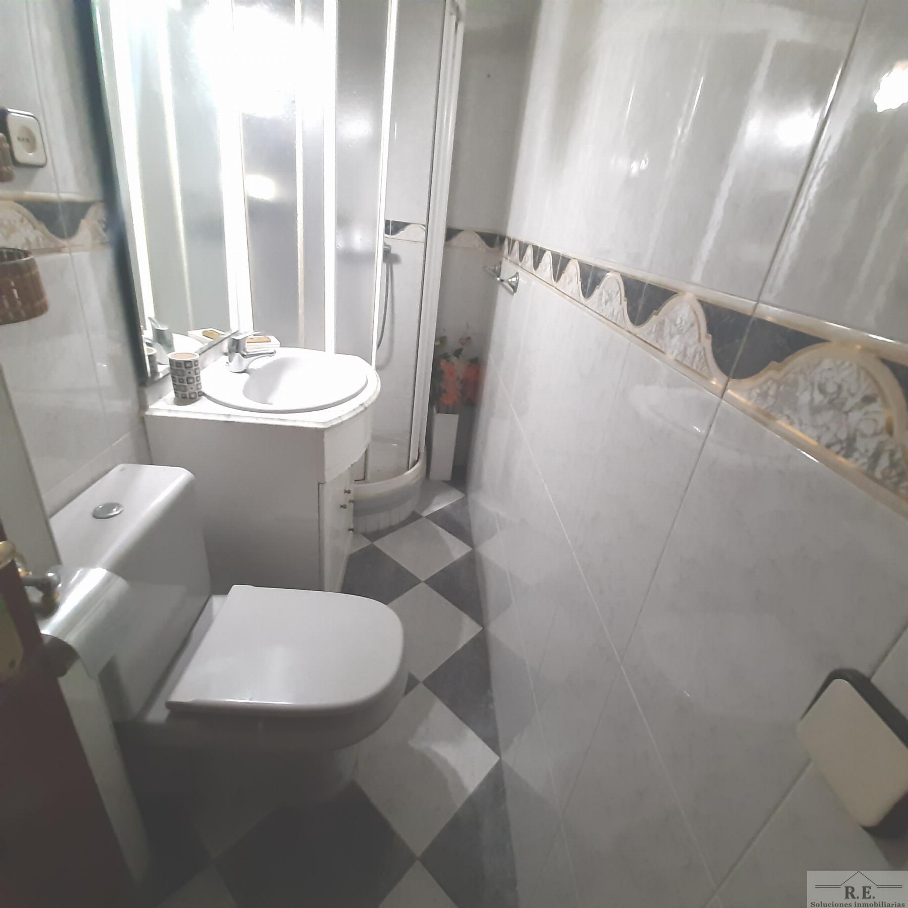For sale of flat in Madrid