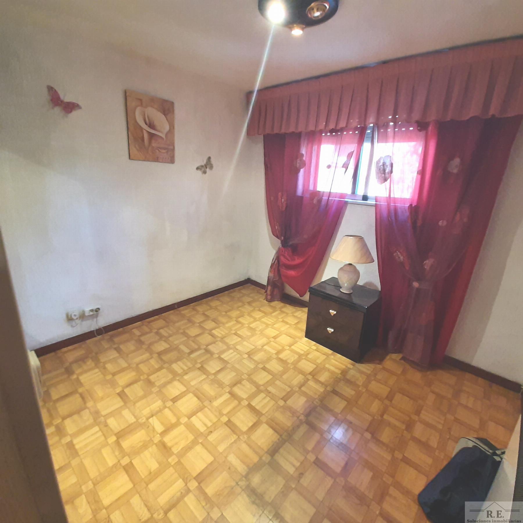For sale of flat in Madrid