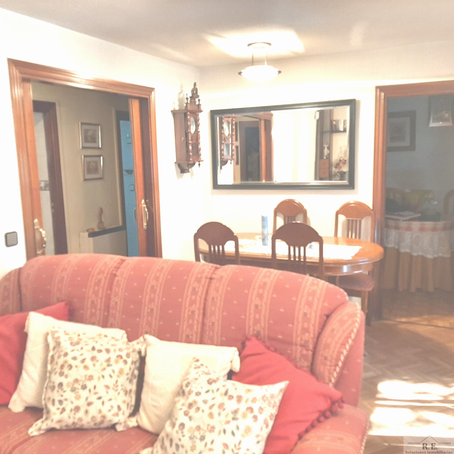 For sale of flat in Madrid
