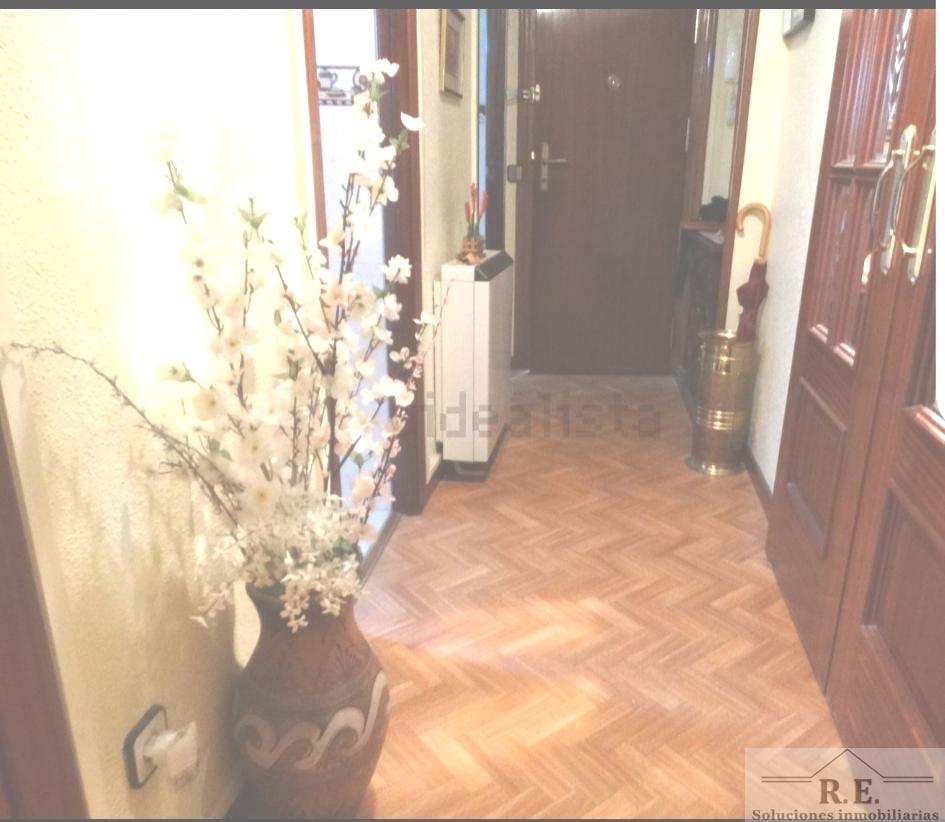 For sale of flat in Madrid