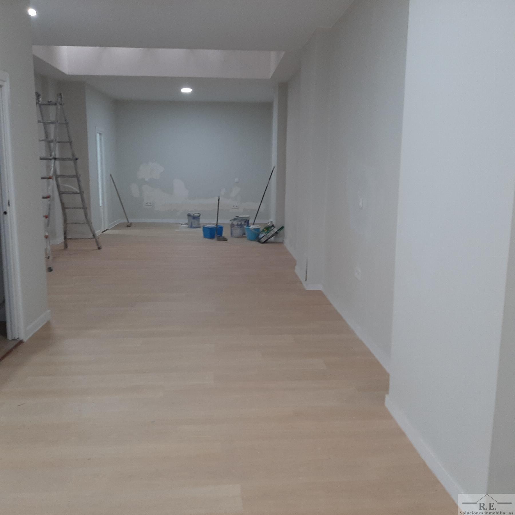 For sale of apartment in San Sebastián de los Reyes