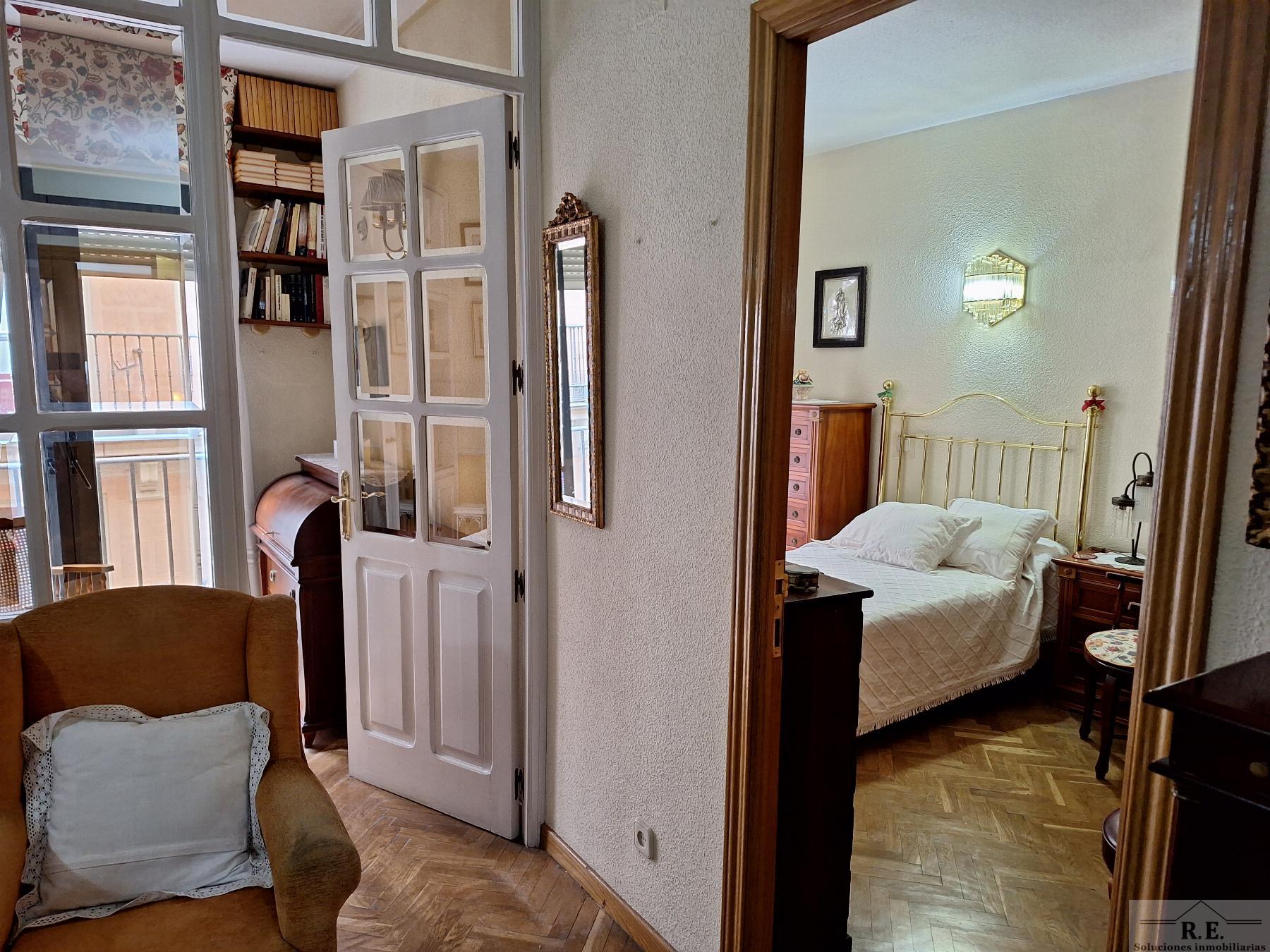 For sale of flat in Madrid