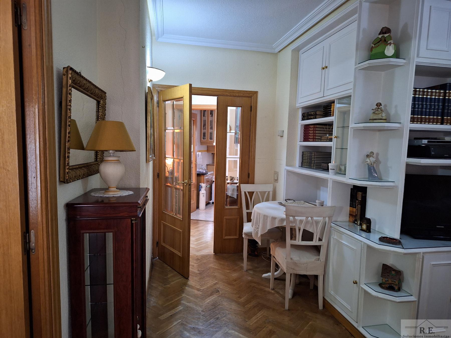 For sale of flat in Madrid