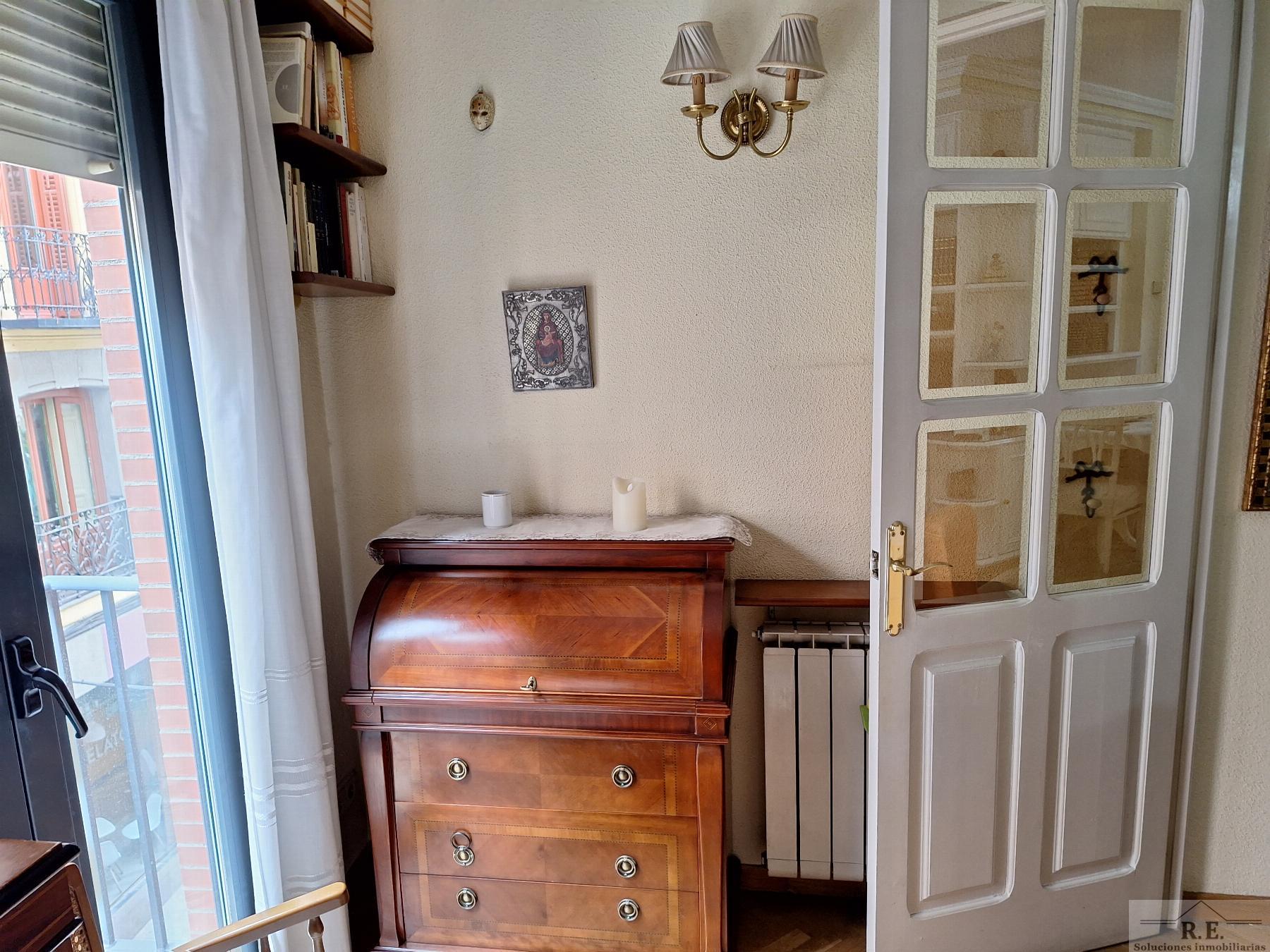 For sale of flat in Madrid