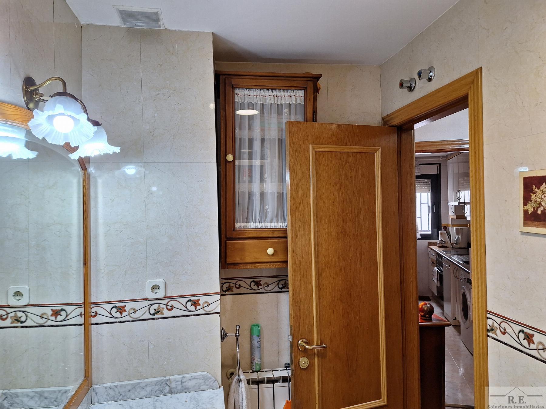 For sale of flat in Madrid