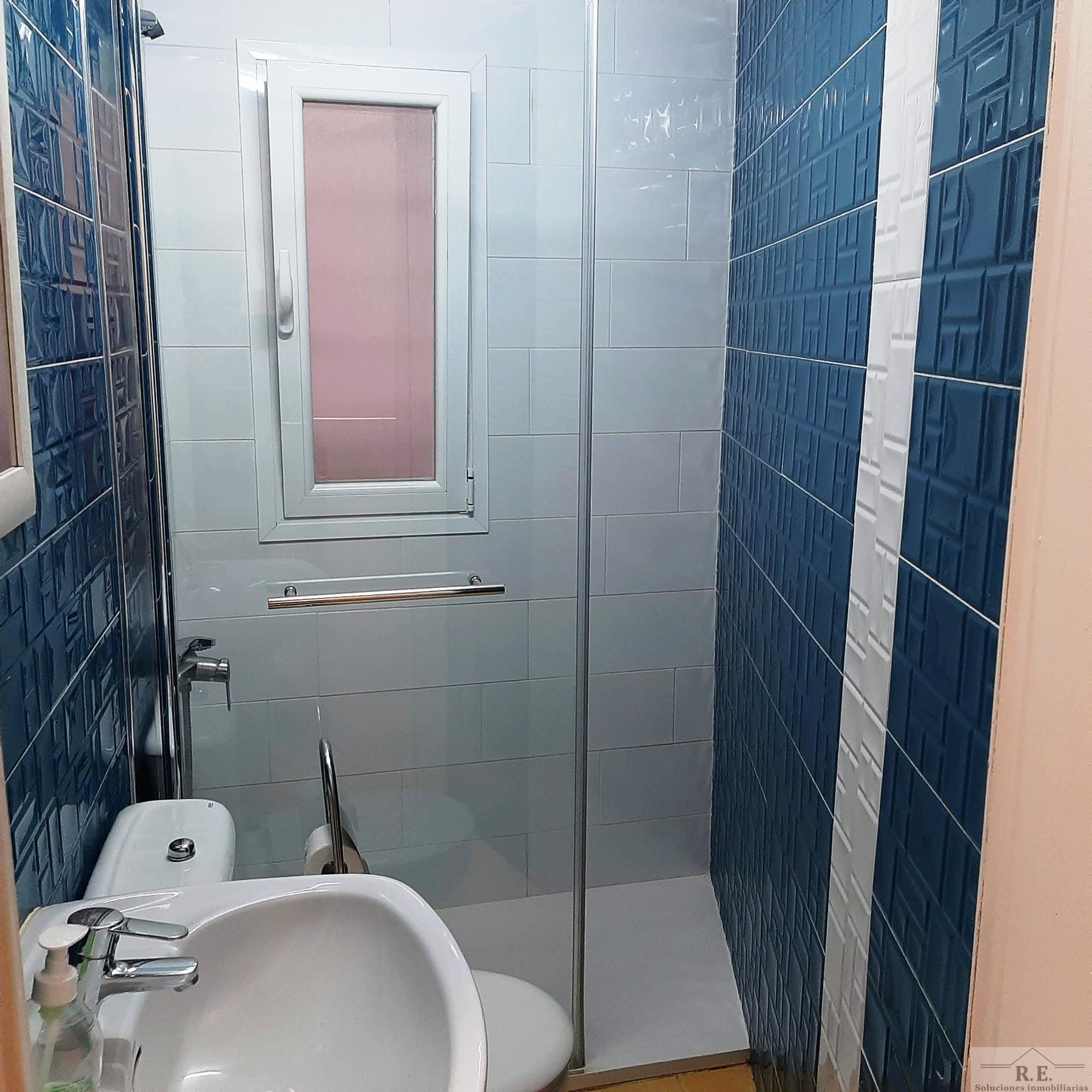 For sale of apartment in Madrid