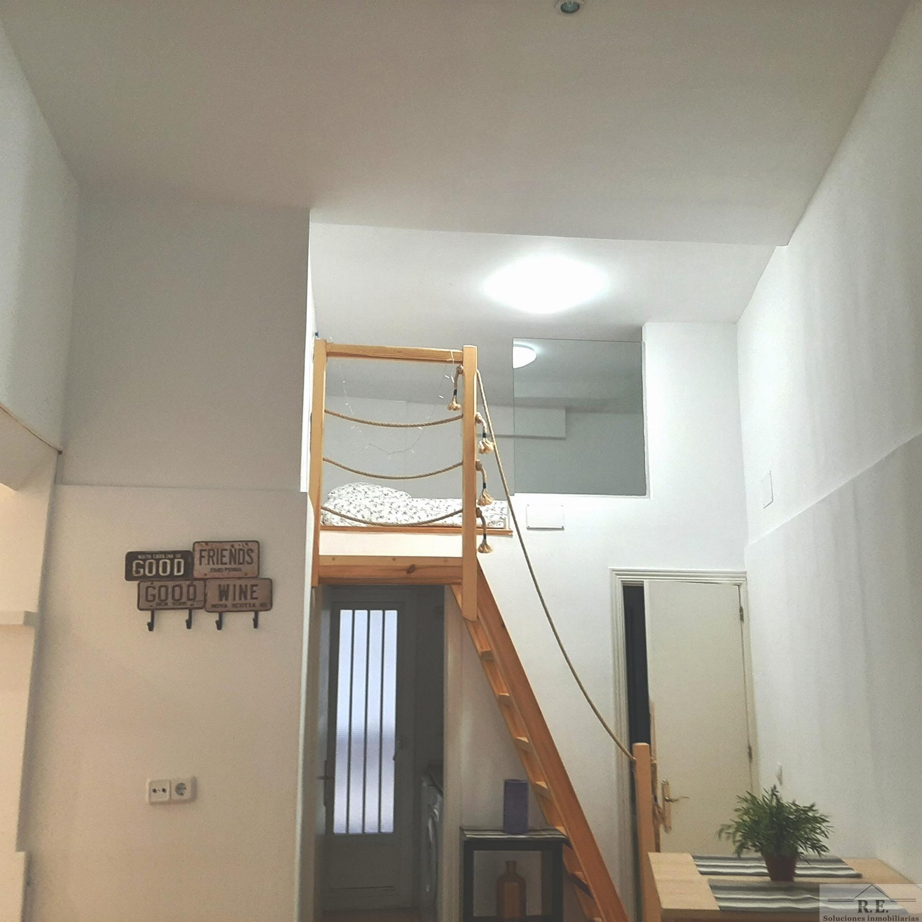 For sale of apartment in Madrid
