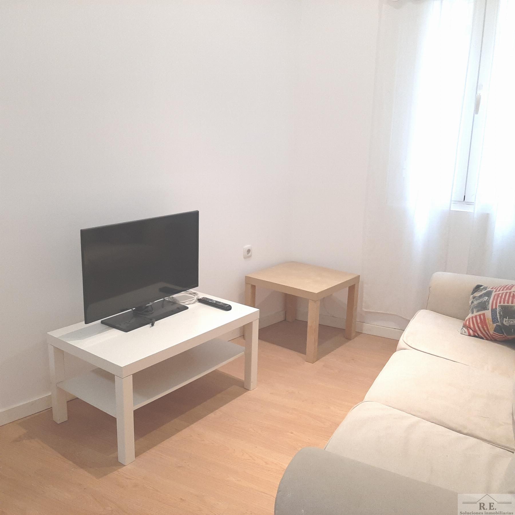 For sale of apartment in Madrid