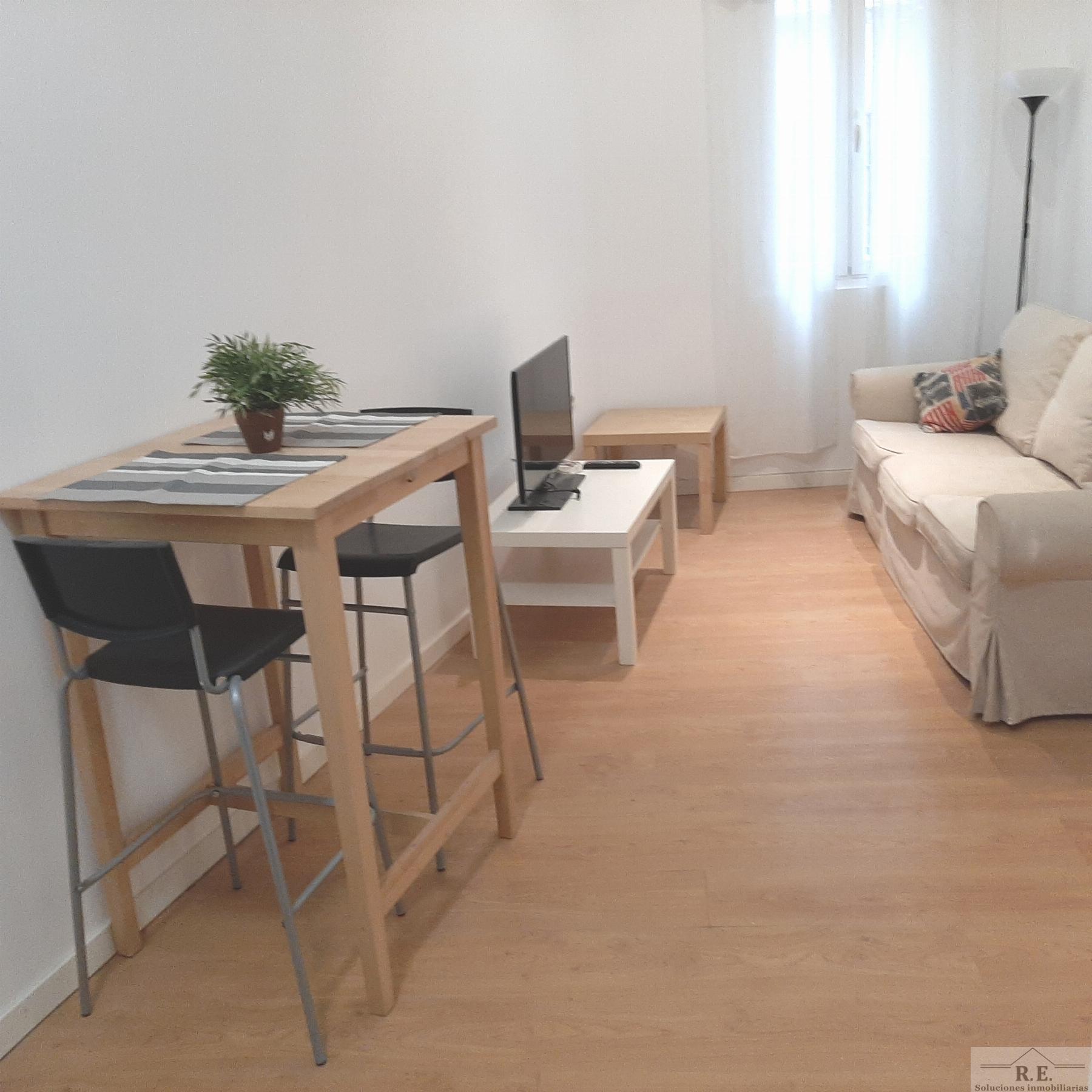 For sale of apartment in Madrid