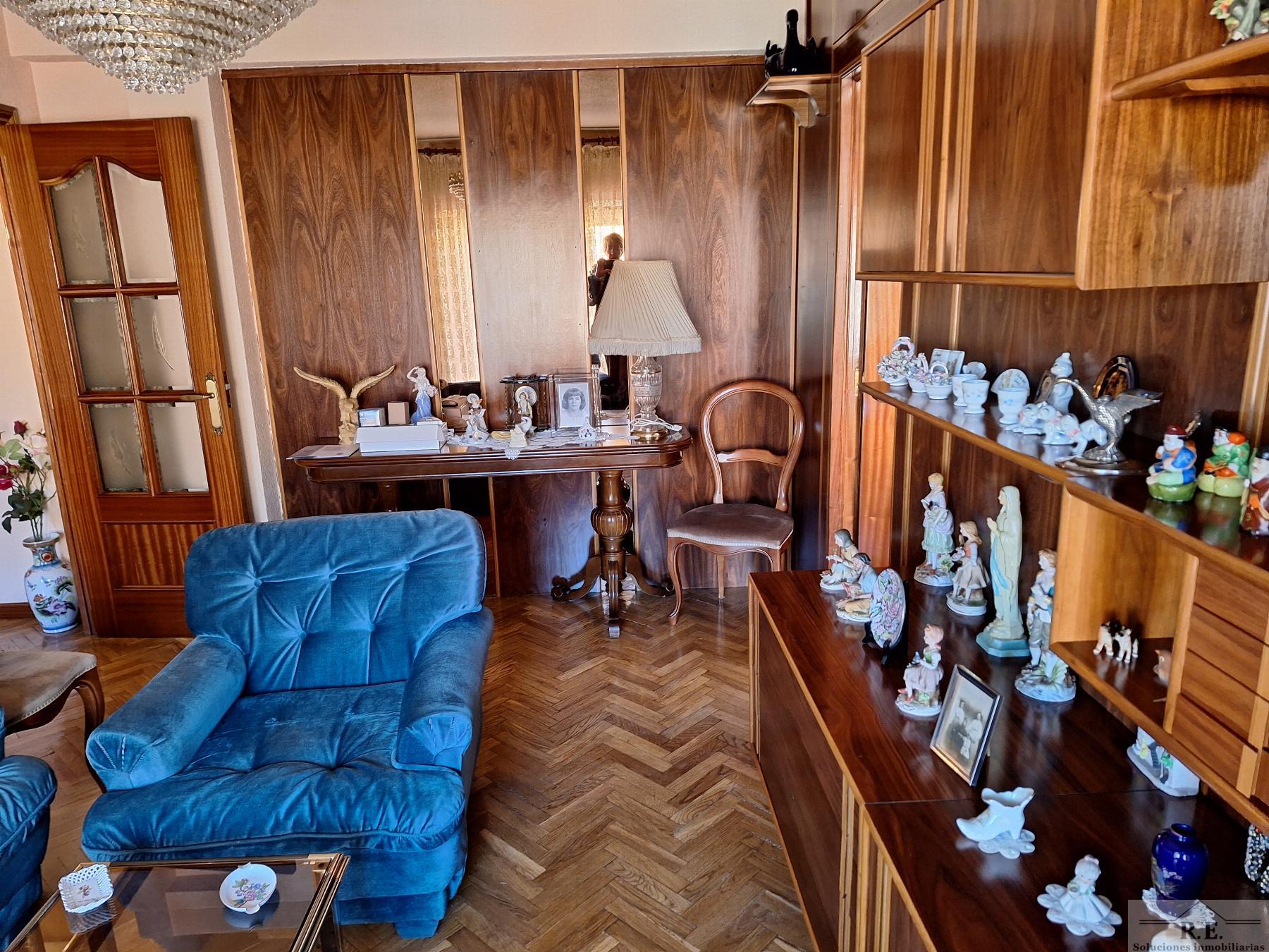 For sale of flat in Madrid