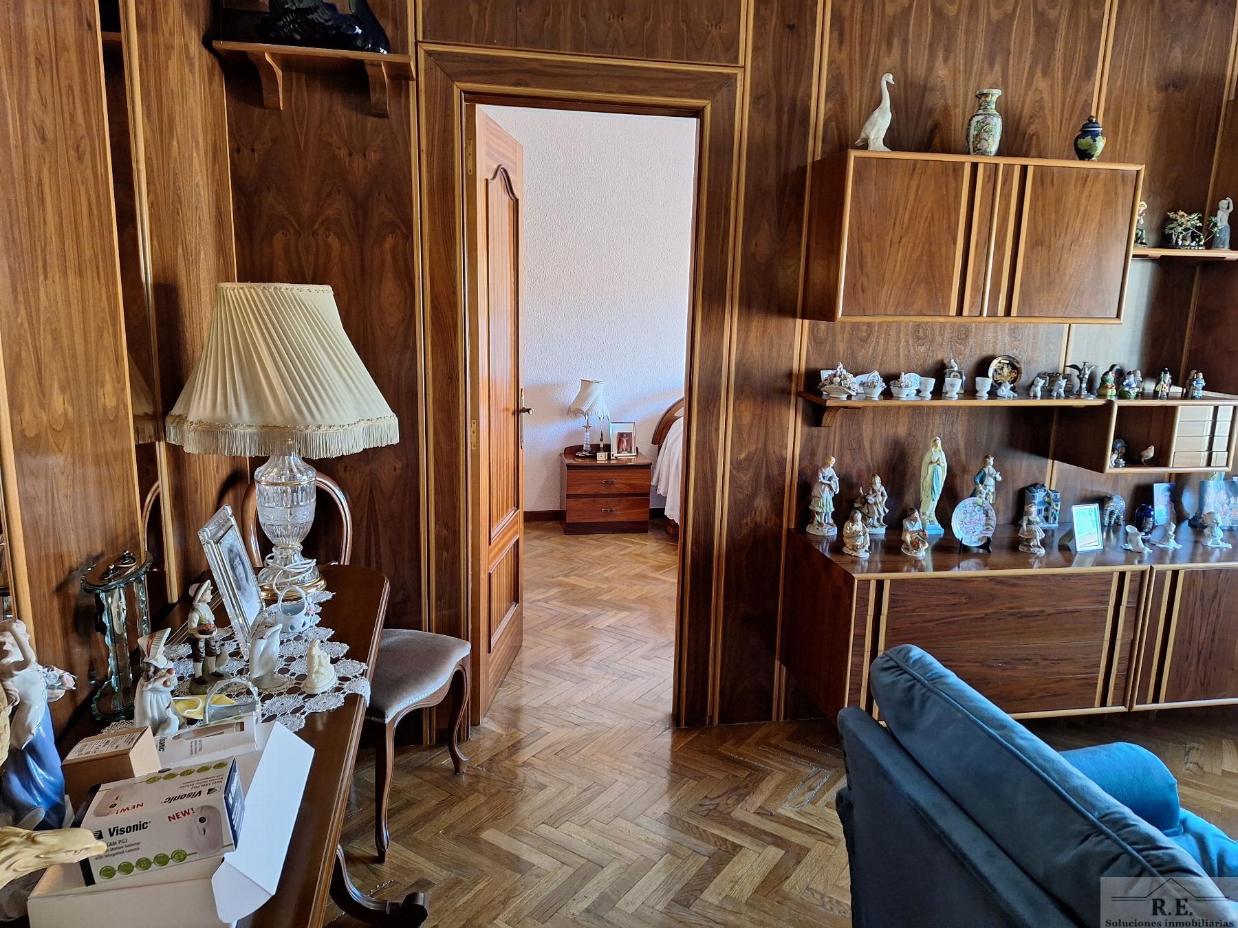 For sale of flat in Madrid