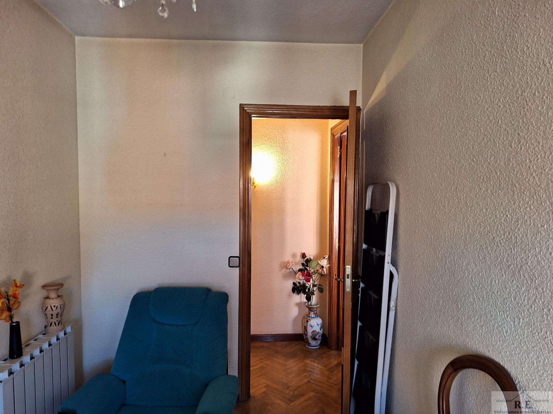 For sale of flat in Madrid