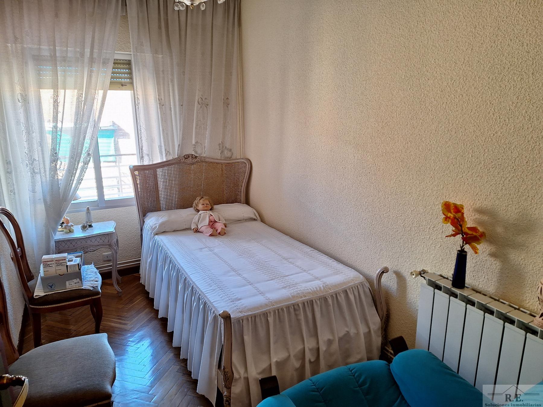 For sale of flat in Madrid