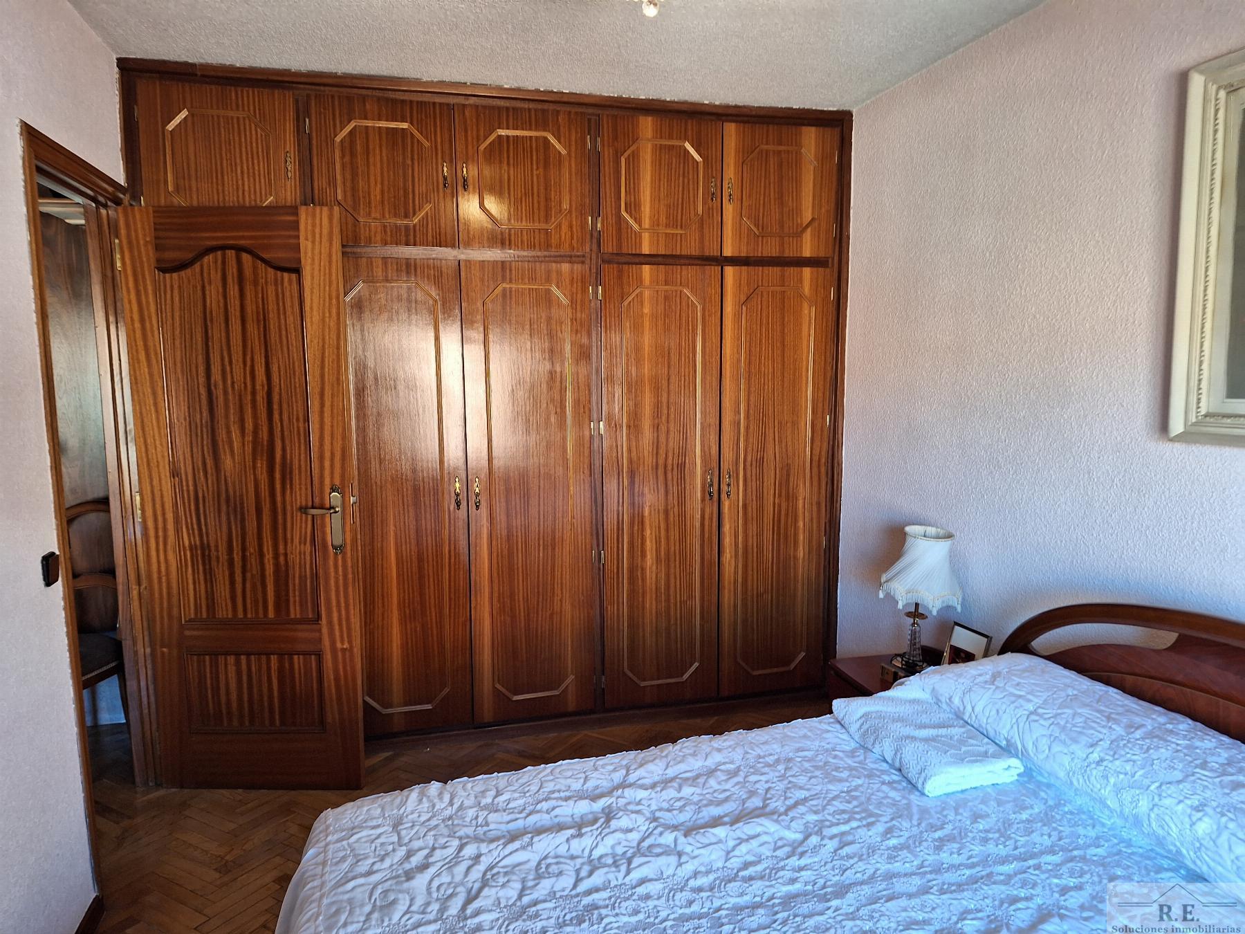 For sale of flat in Madrid