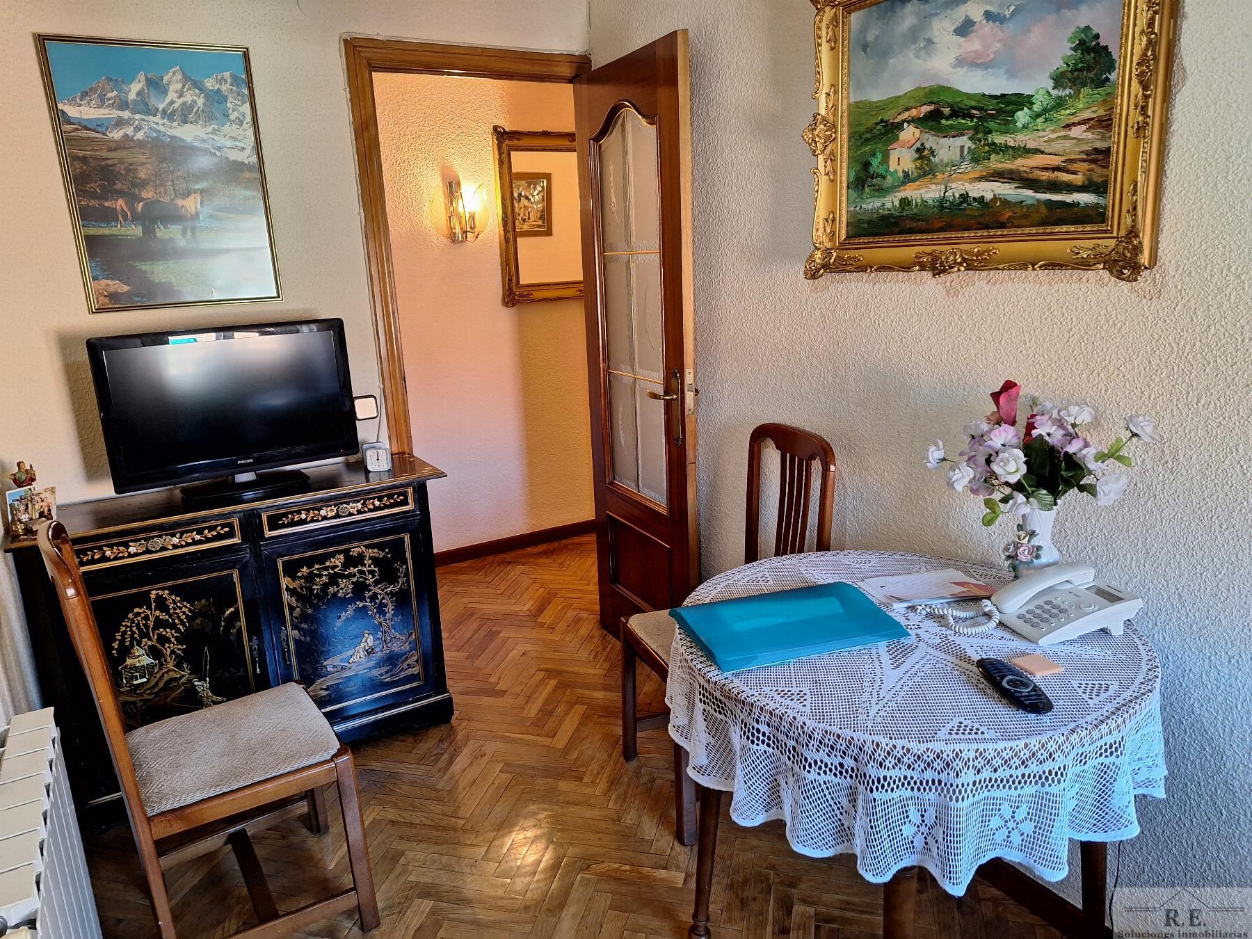 For sale of flat in Madrid