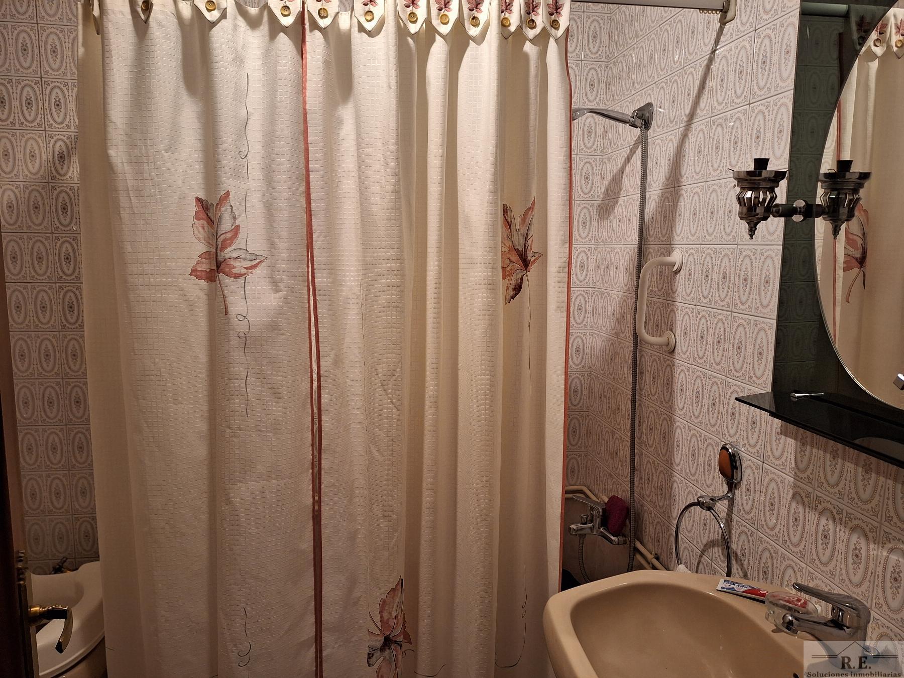 For sale of flat in Madrid