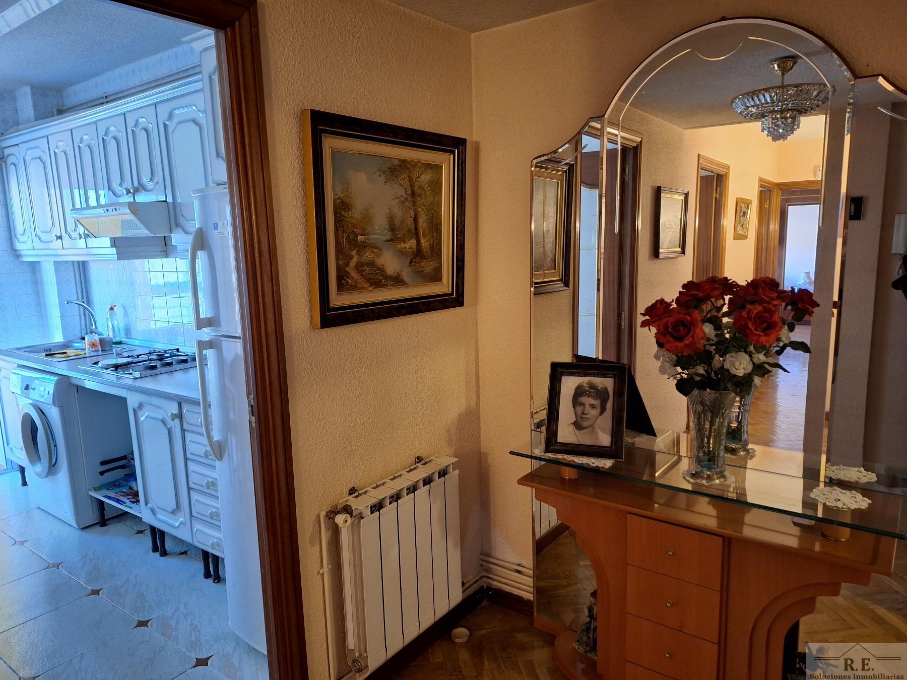 For sale of flat in Madrid