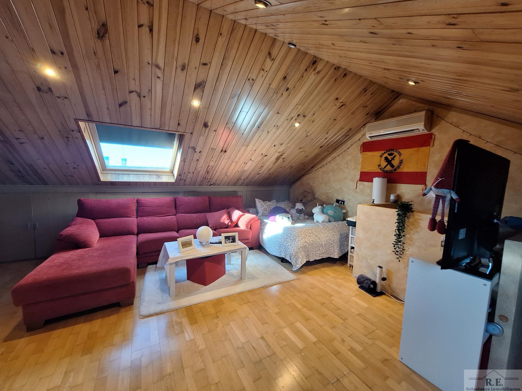 For rent of chalet in Parla