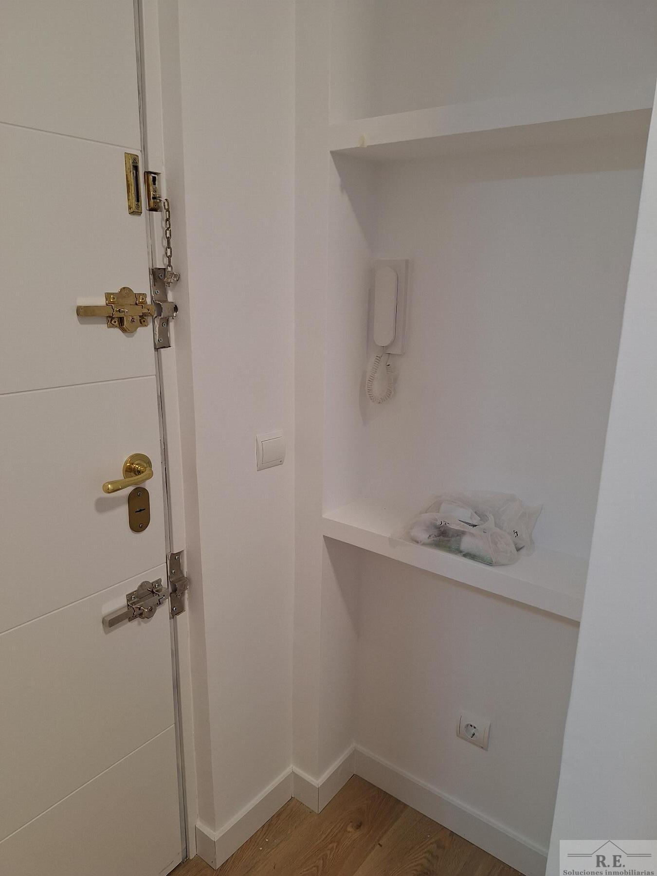 For rent of apartment in Madrid