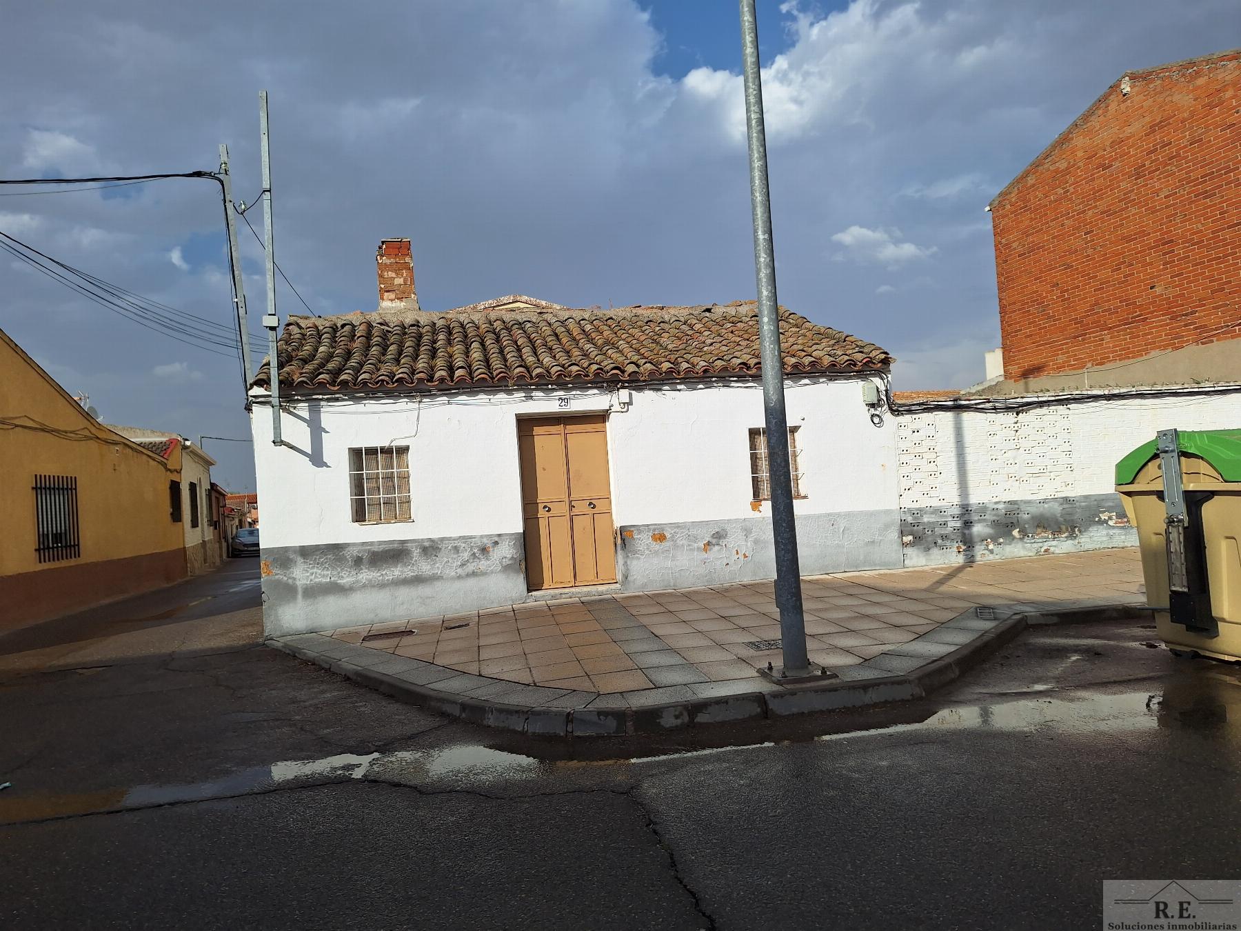 For sale of house in Santa Olalla