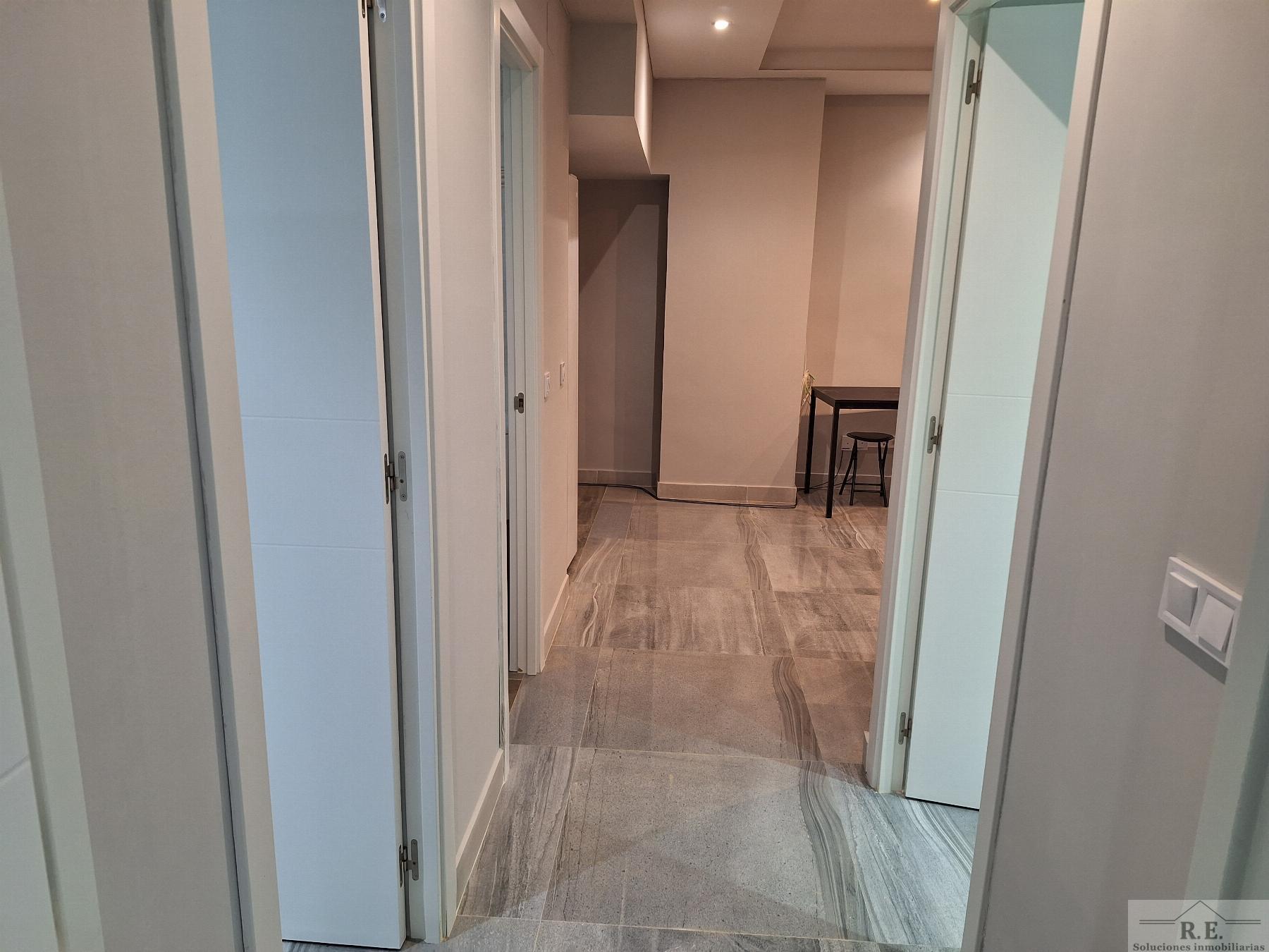 For sale of flat in Madrid