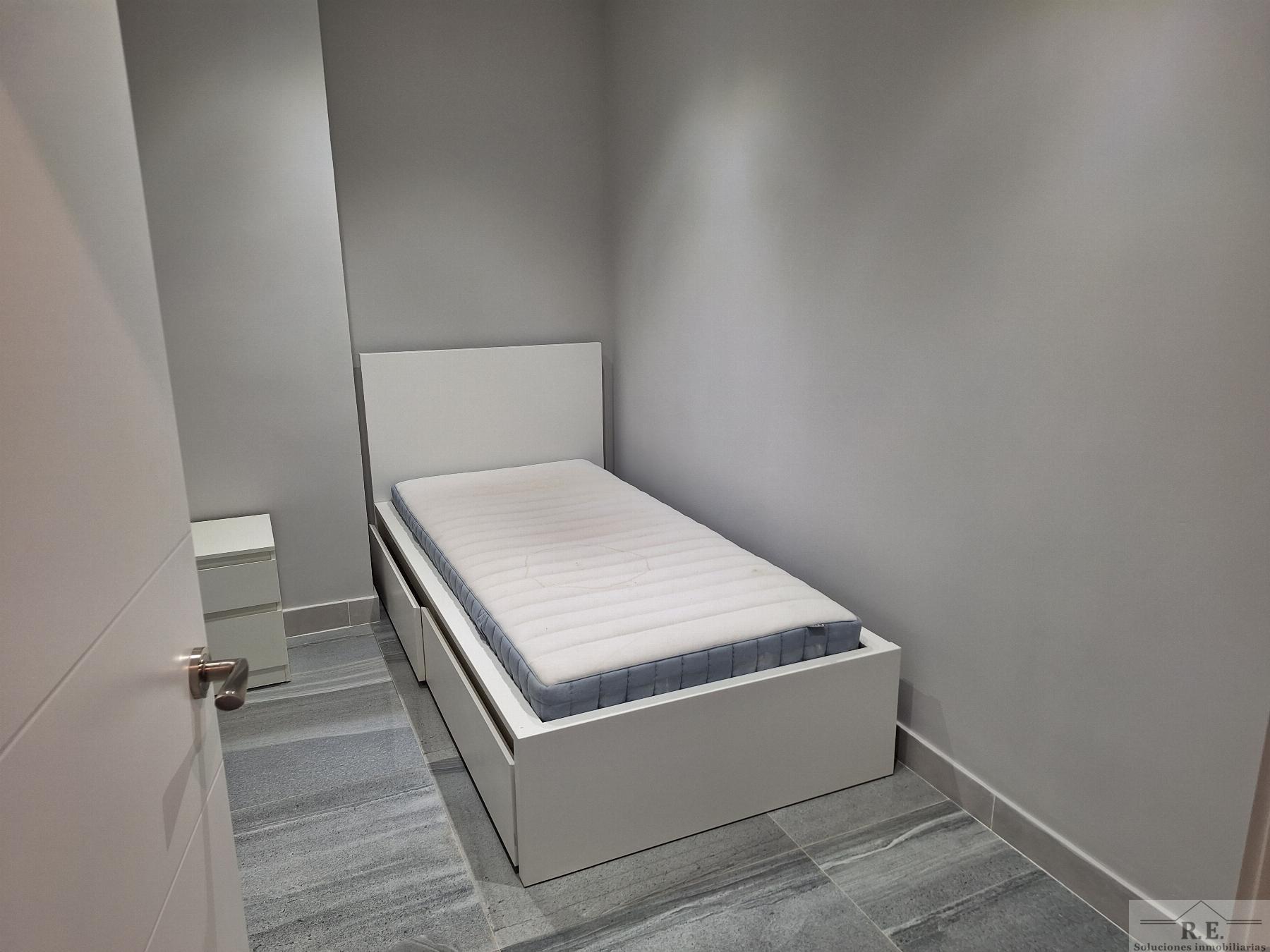 For sale of flat in Madrid