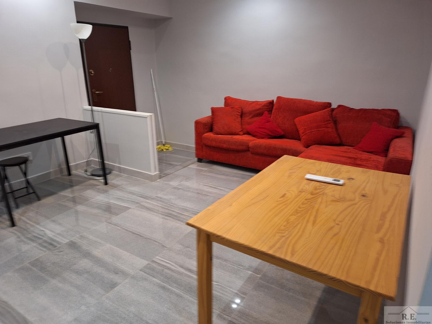 For sale of flat in Madrid