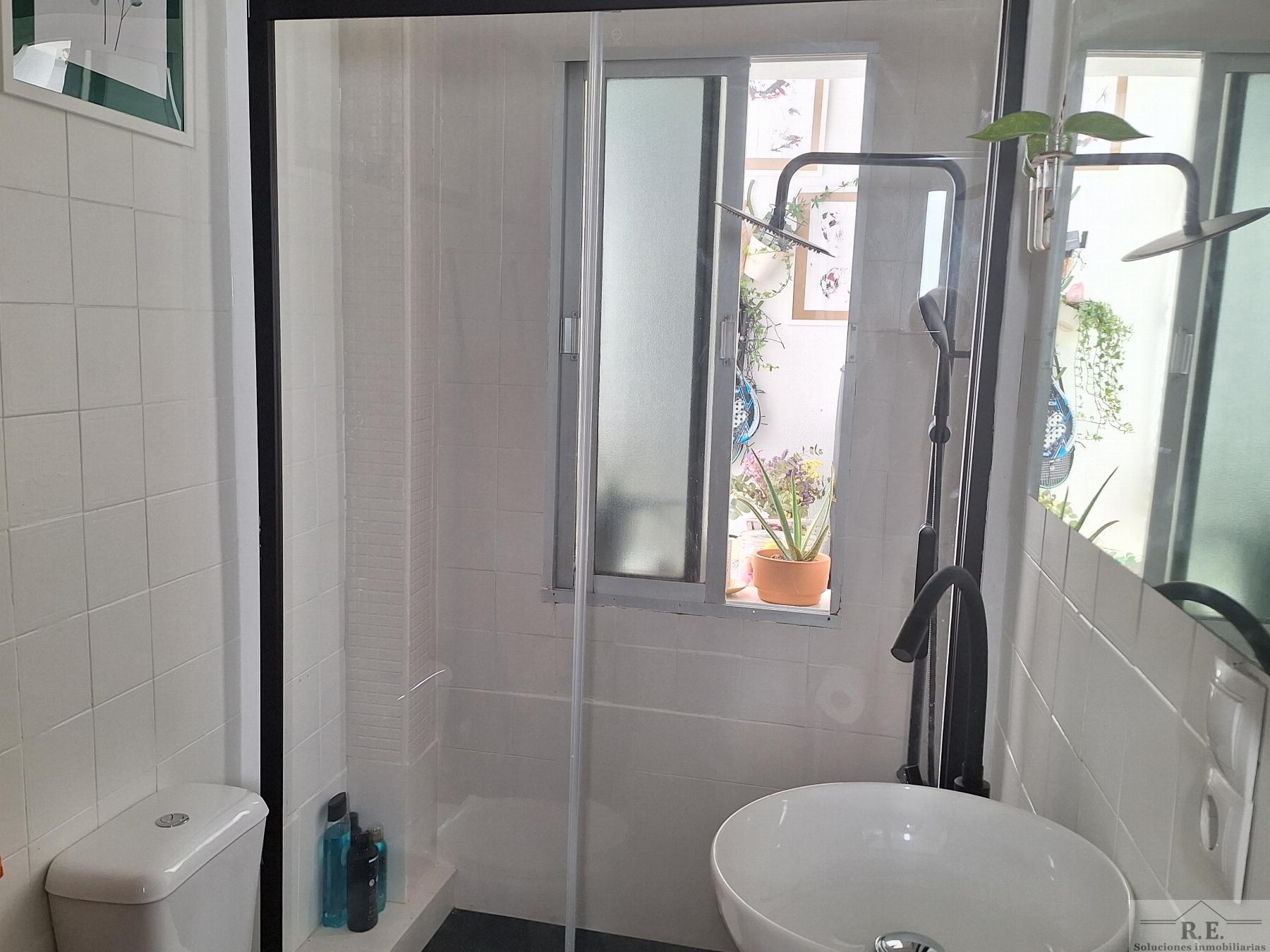For sale of flat in Madrid