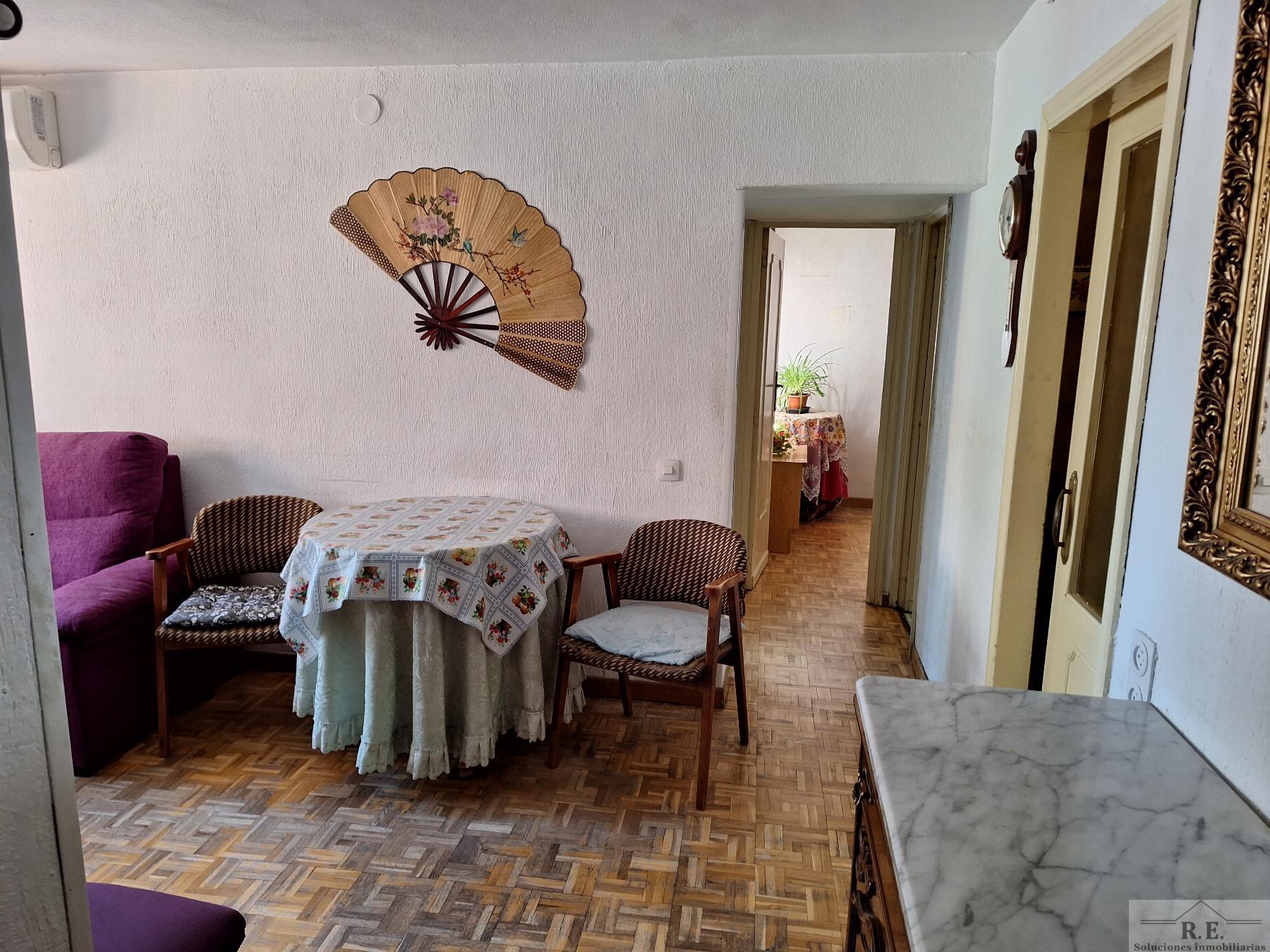 For sale of flat in Madrid