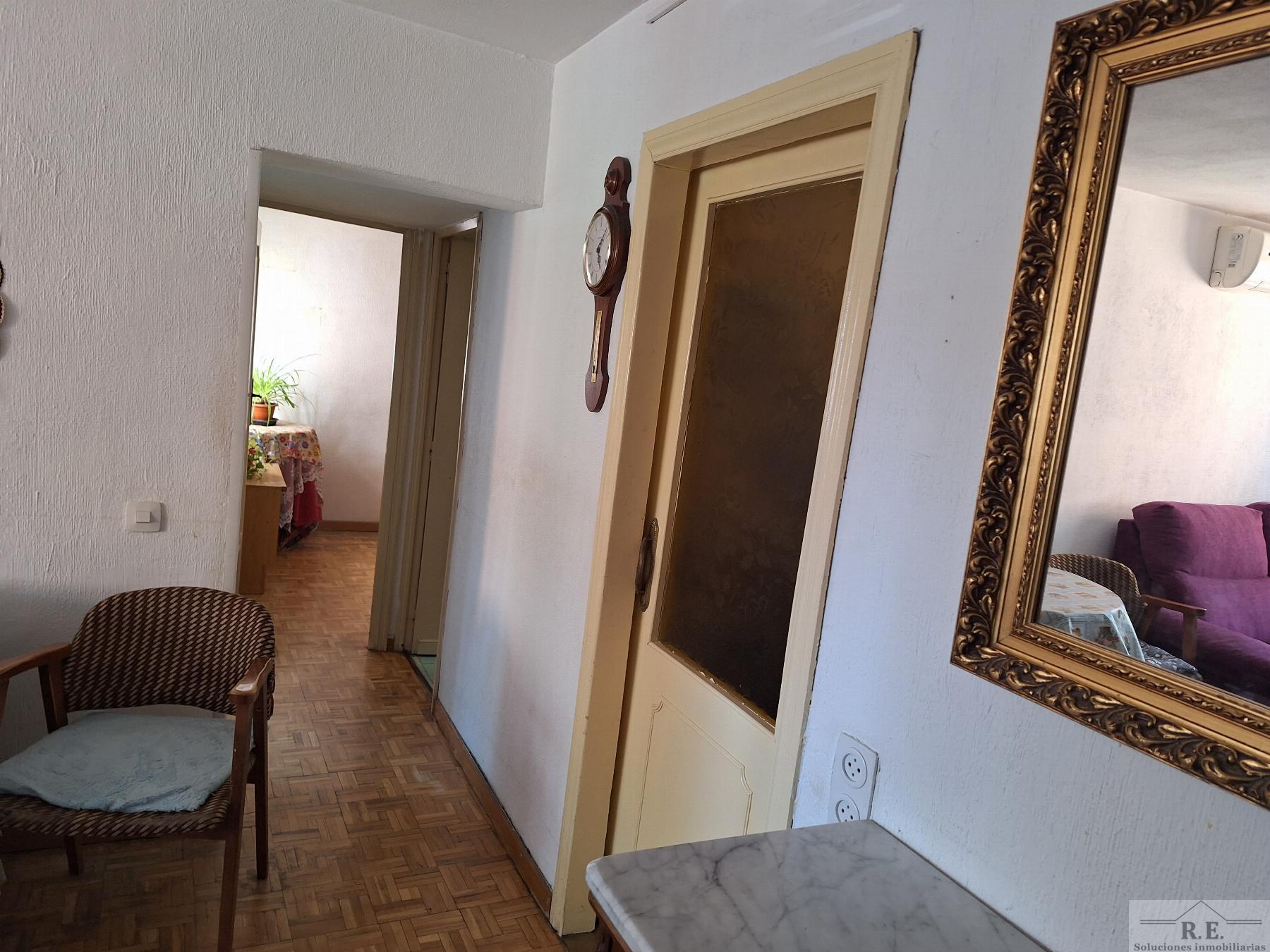 For sale of flat in Madrid