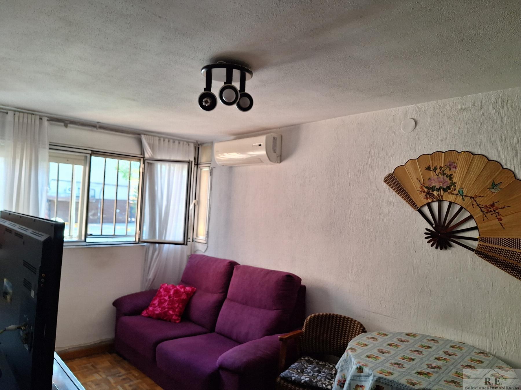 For sale of flat in Madrid