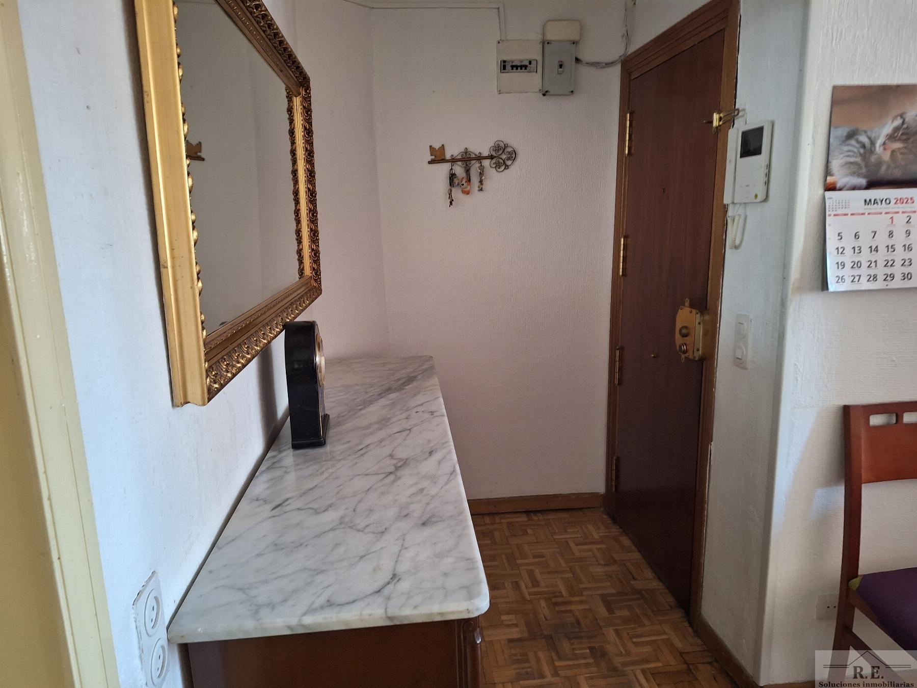For sale of flat in Madrid