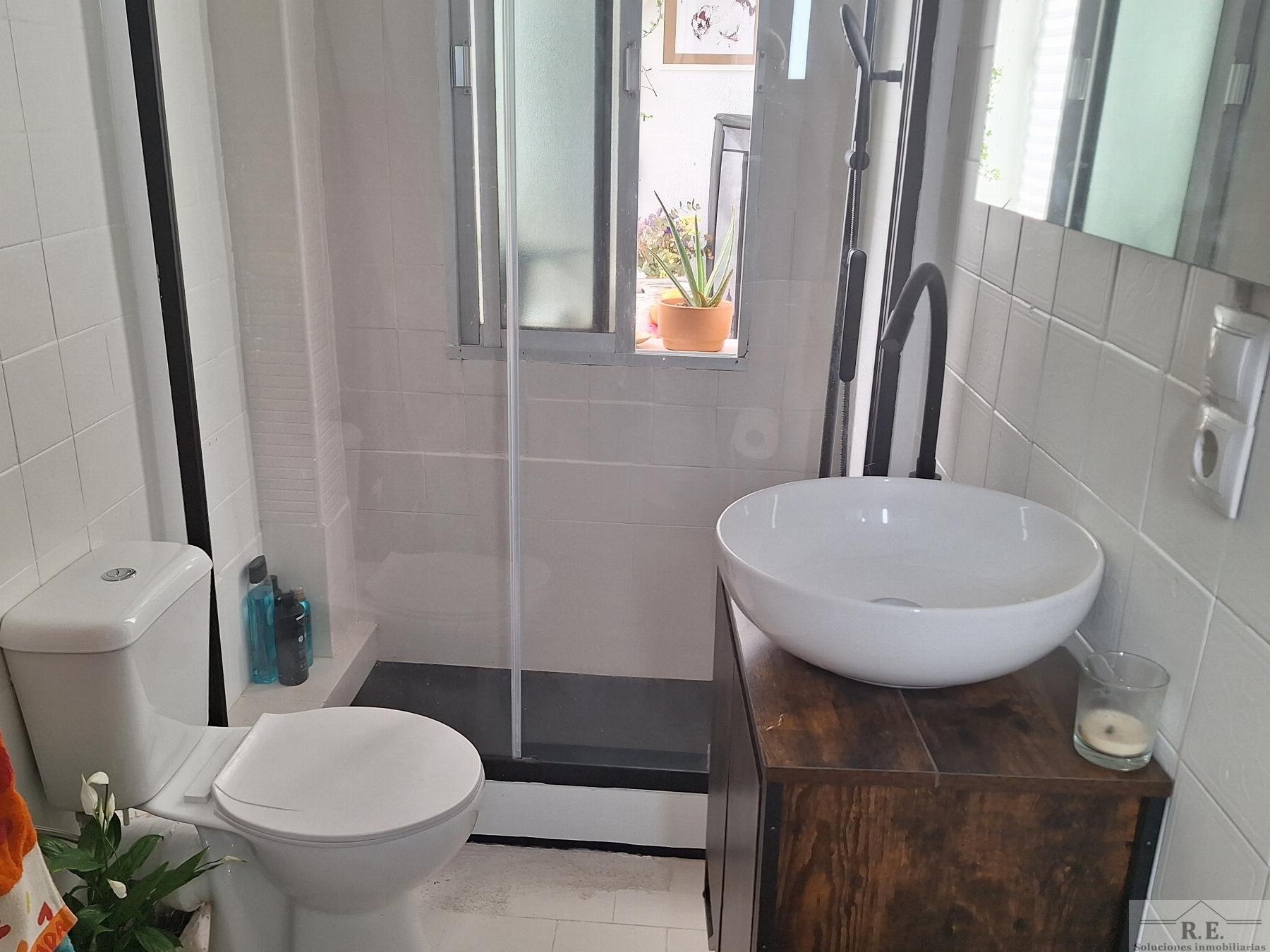 For sale of flat in Madrid