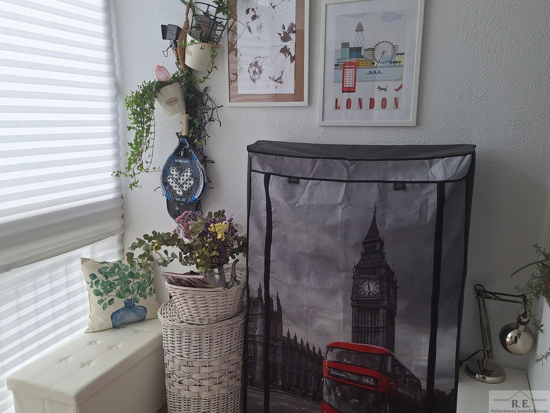 For sale of flat in Madrid