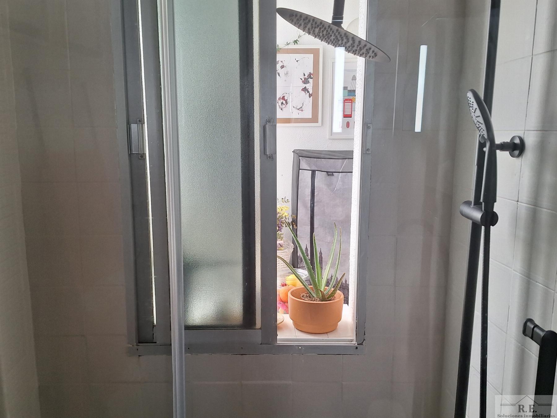 For sale of flat in Madrid