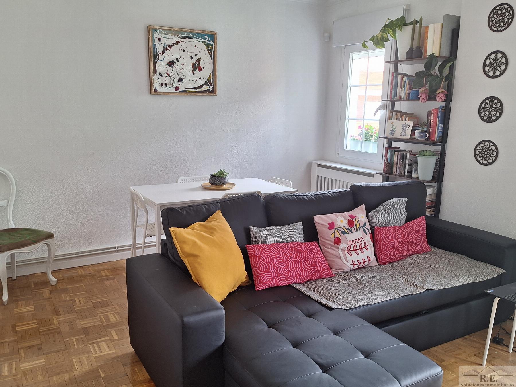 For sale of flat in Madrid