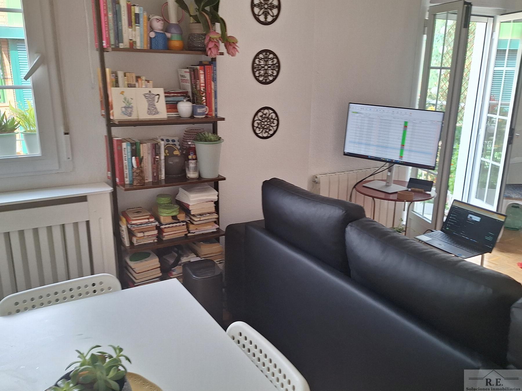 For sale of flat in Madrid