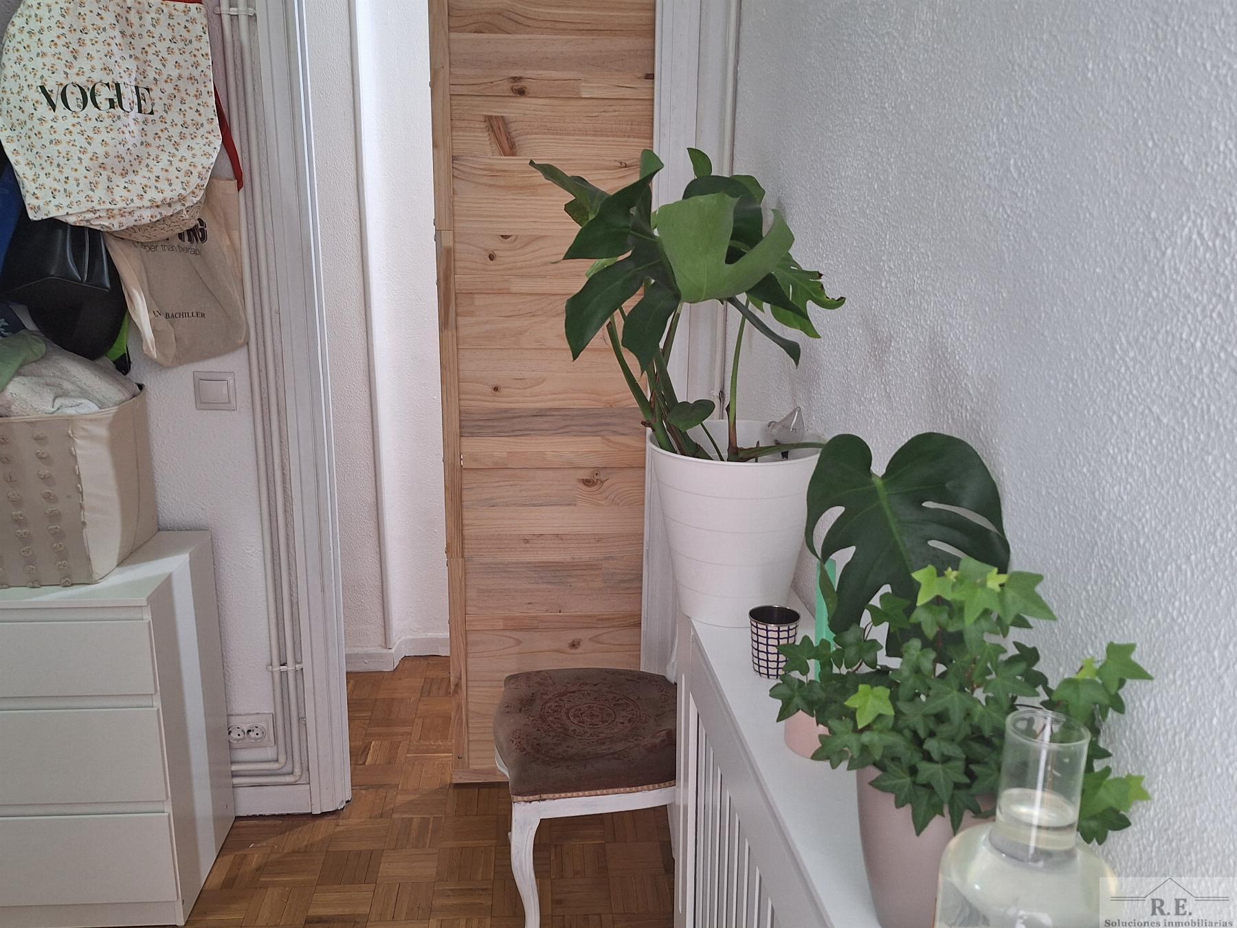 For sale of flat in Madrid