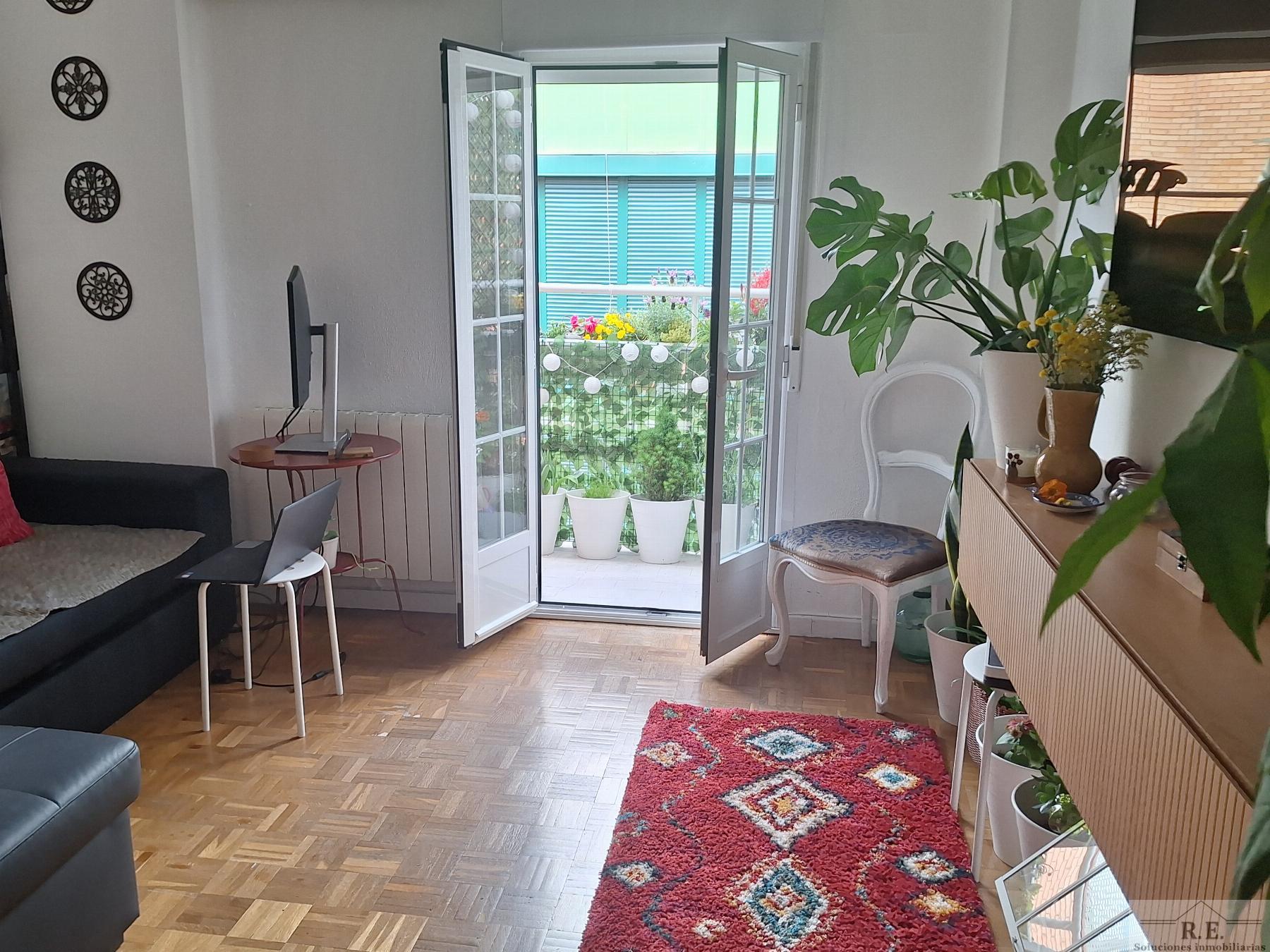 For sale of flat in Madrid