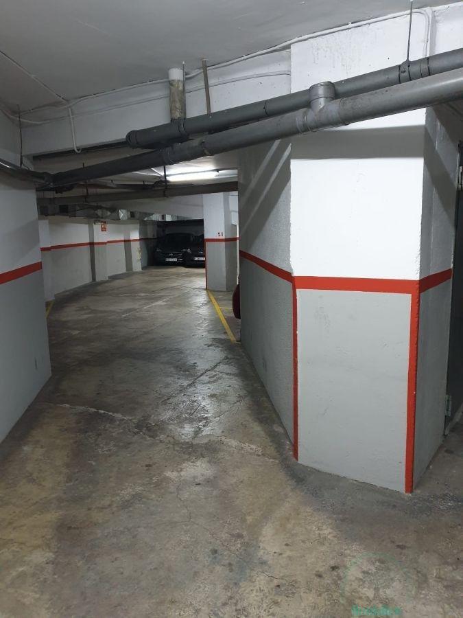 For sale of garage in Barcelona