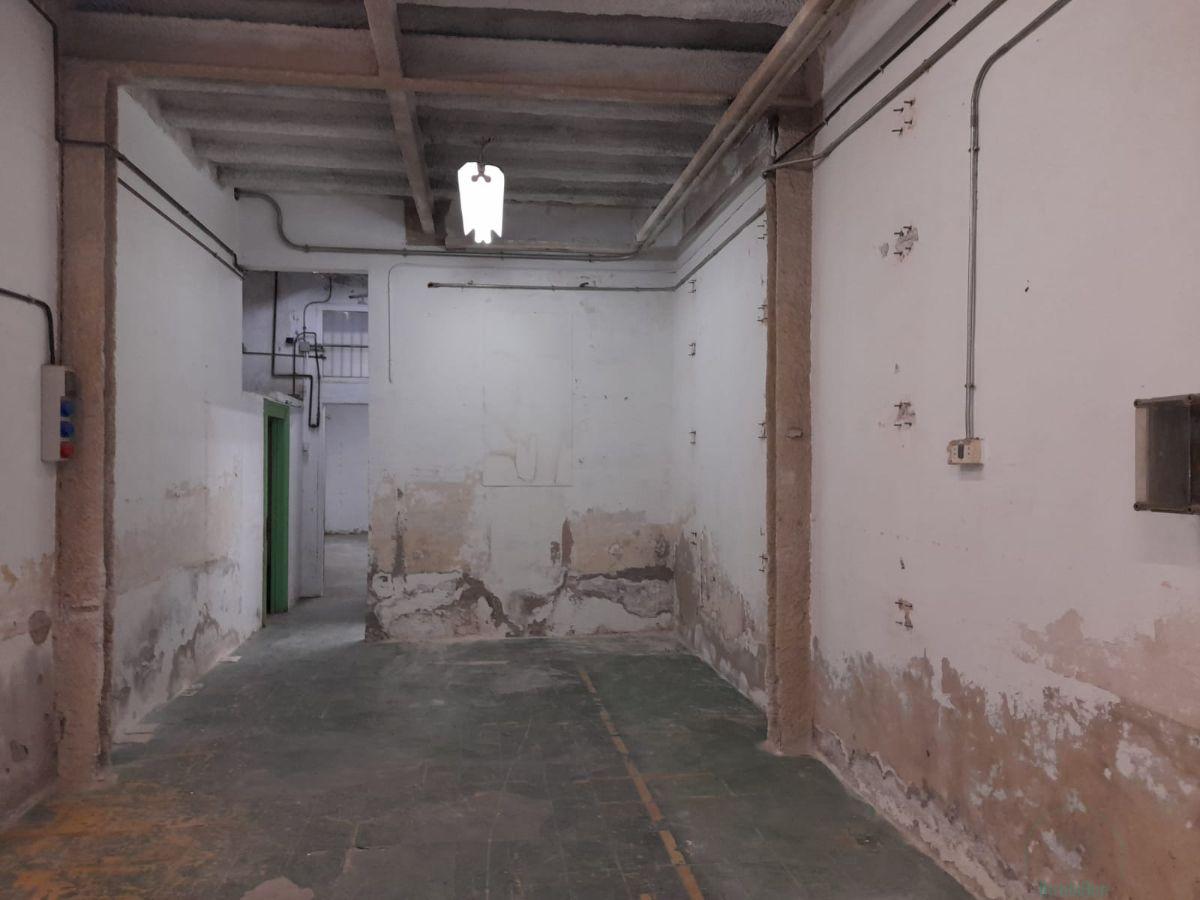For rent of commercial in Barcelona