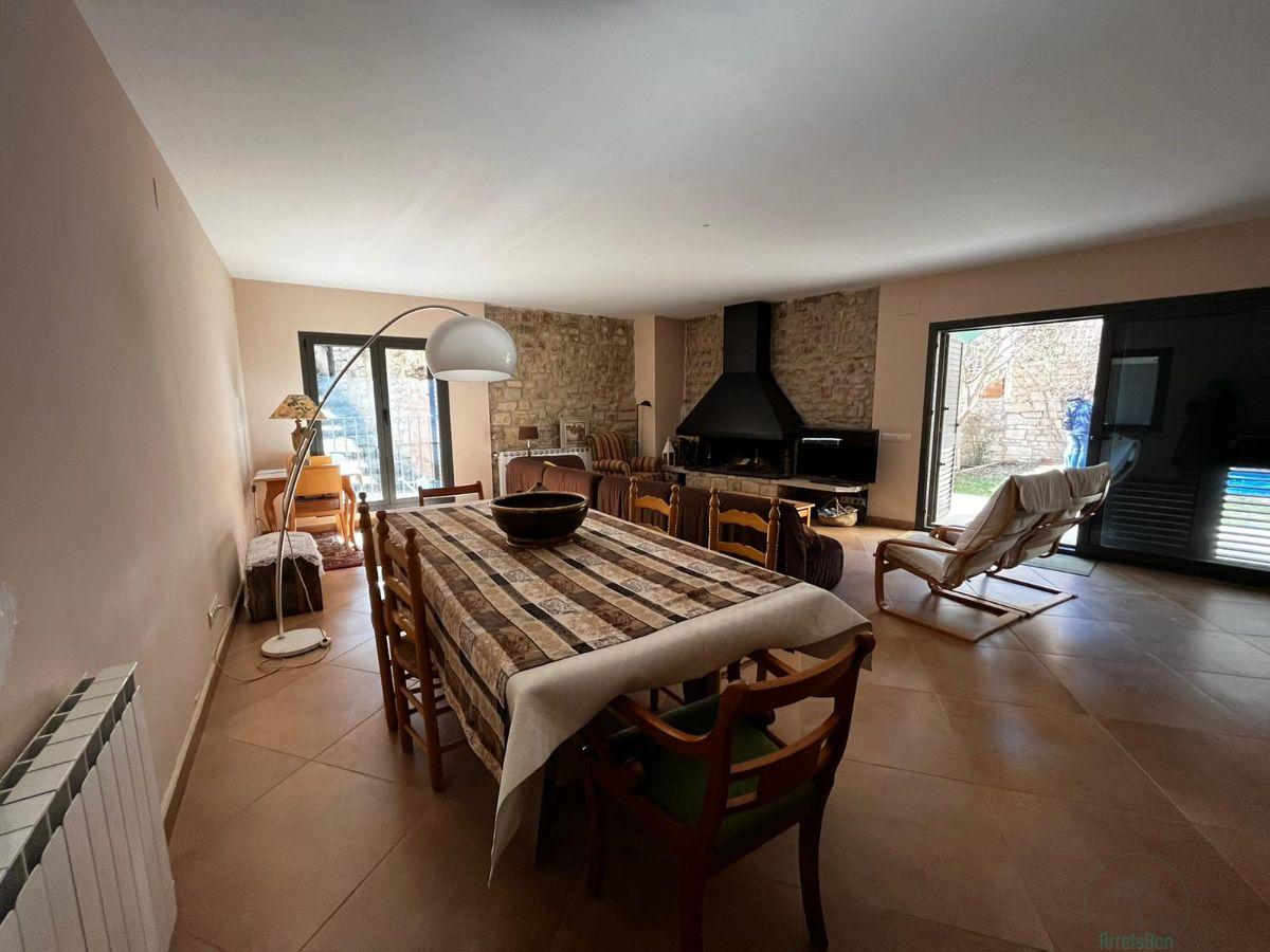 For sale of house in Cervera