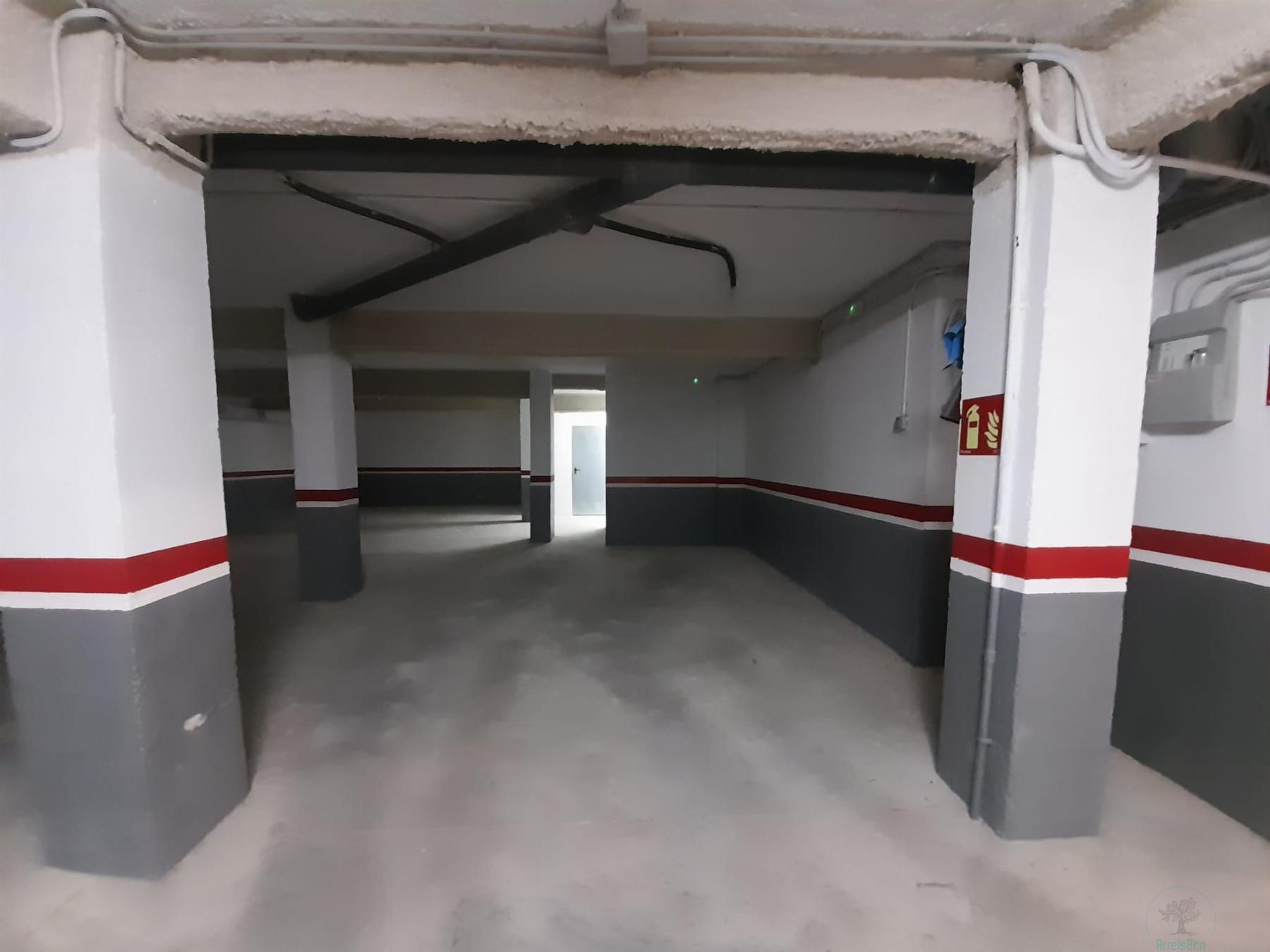 For sale of garage in Gavà