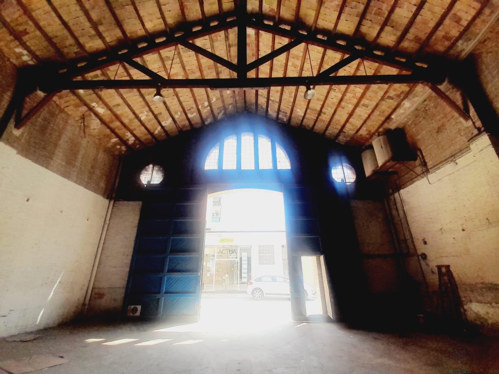 Venta de nave industrial en Barcelona
