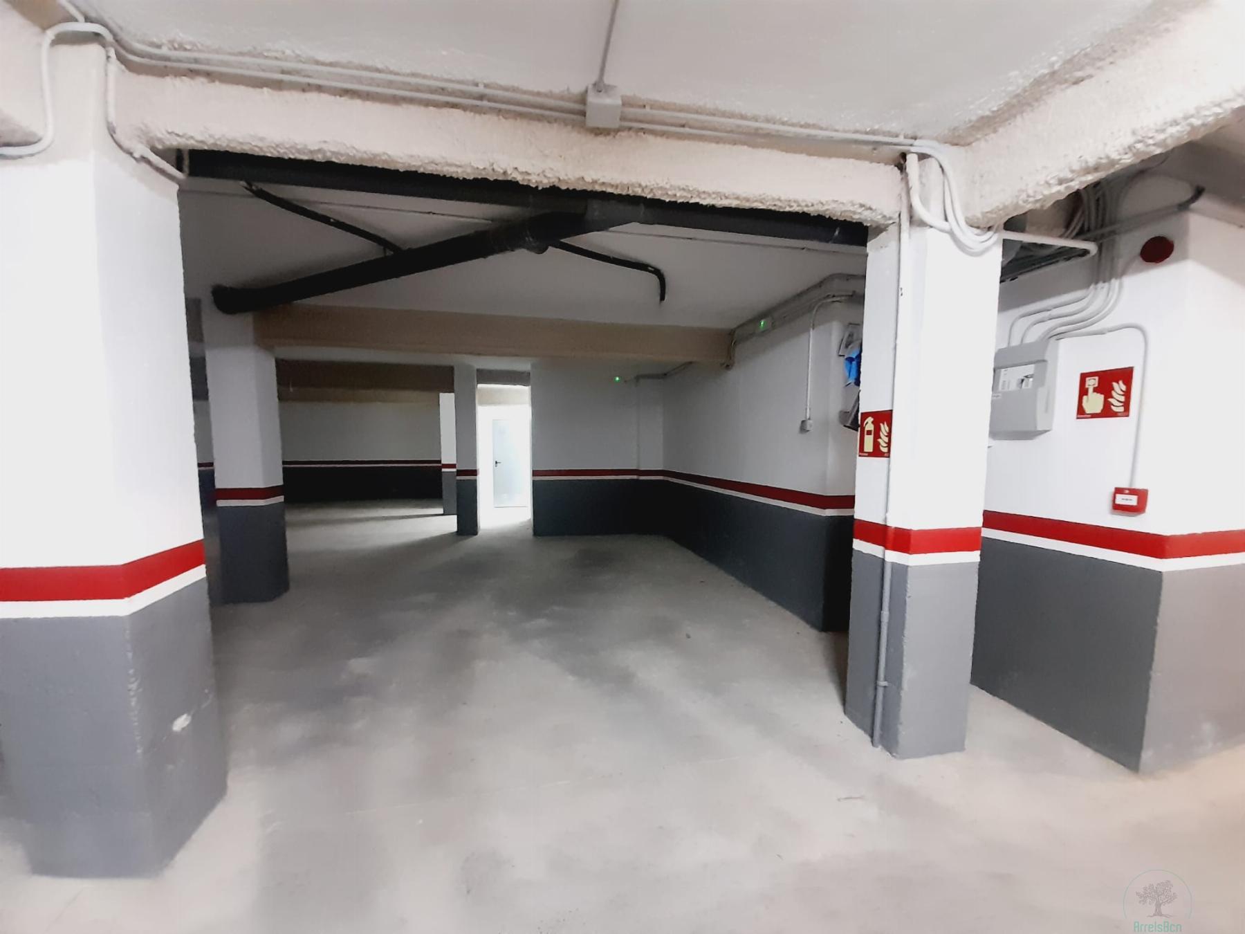 For rent of garage in Gavà