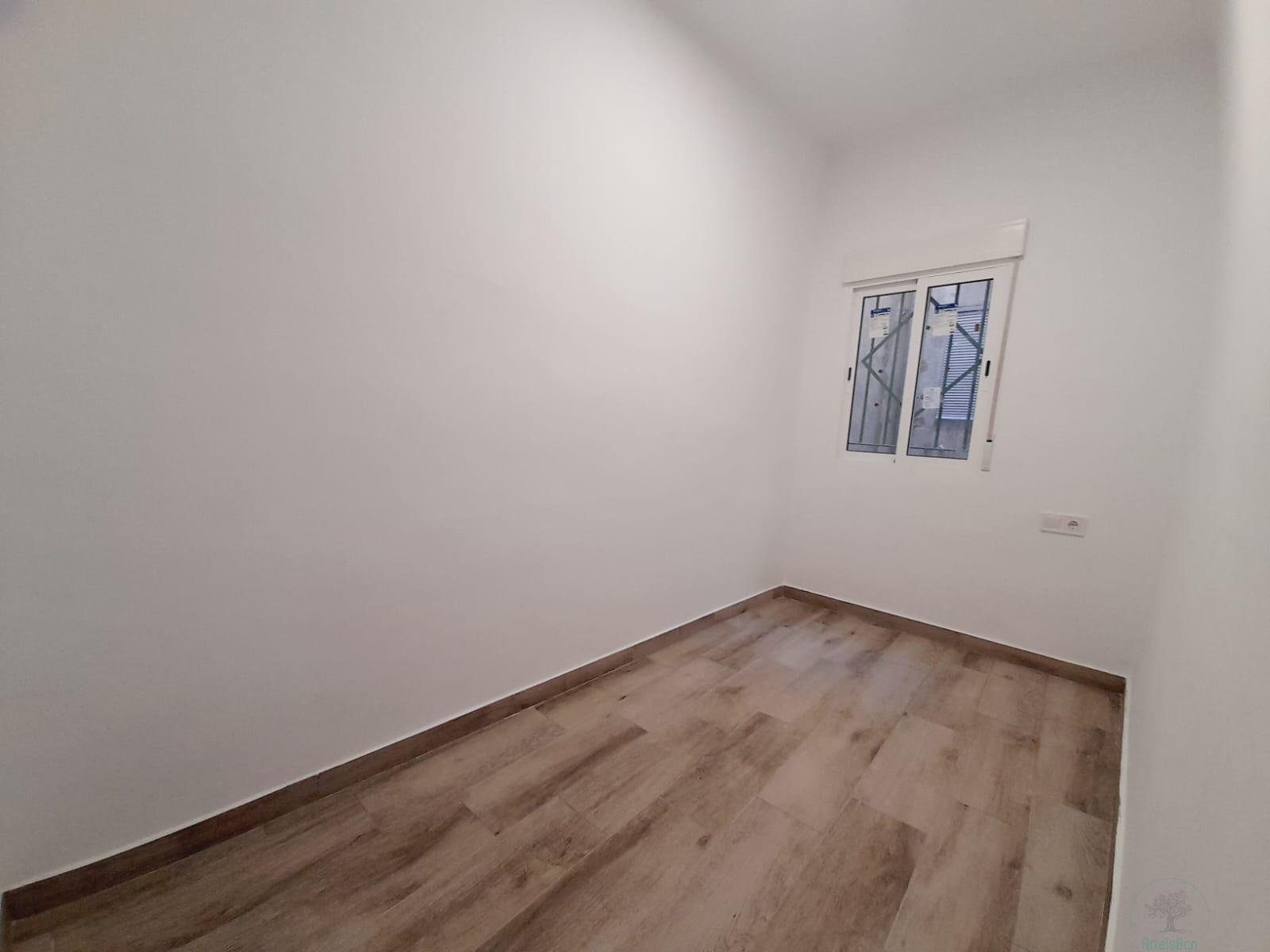 For rent of flat in Badalona