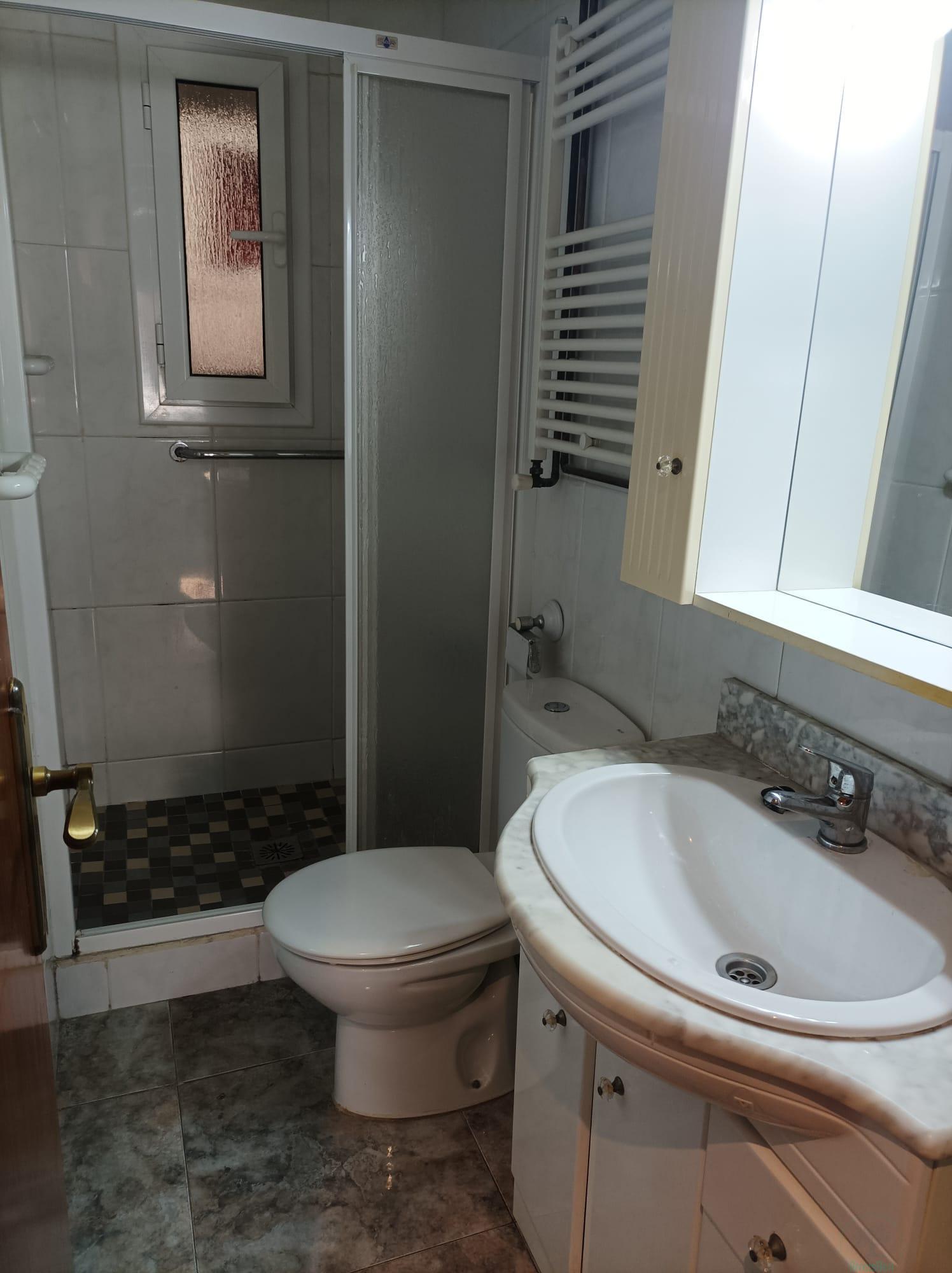 For sale of flat in Santa Coloma de Gramanet