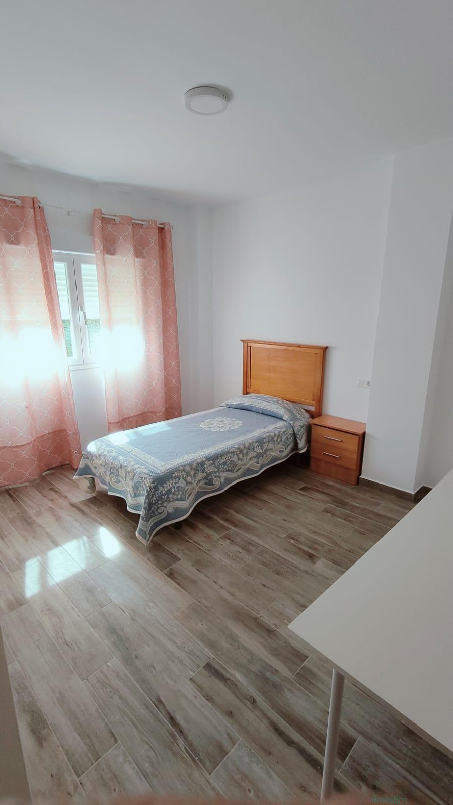 For sale of house in Jaén